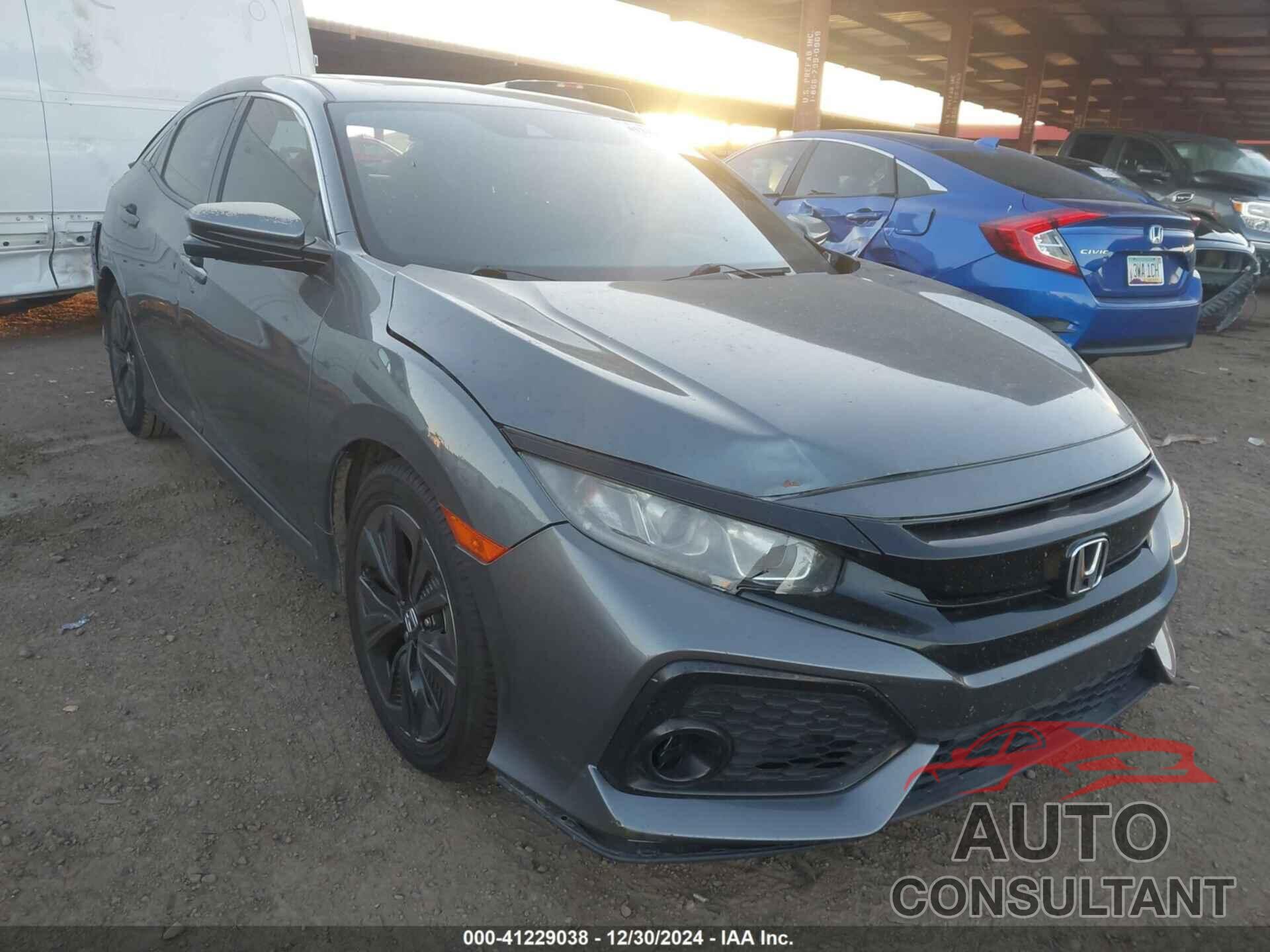 HONDA CIVIC 2019 - SHHFK7H64KU206785