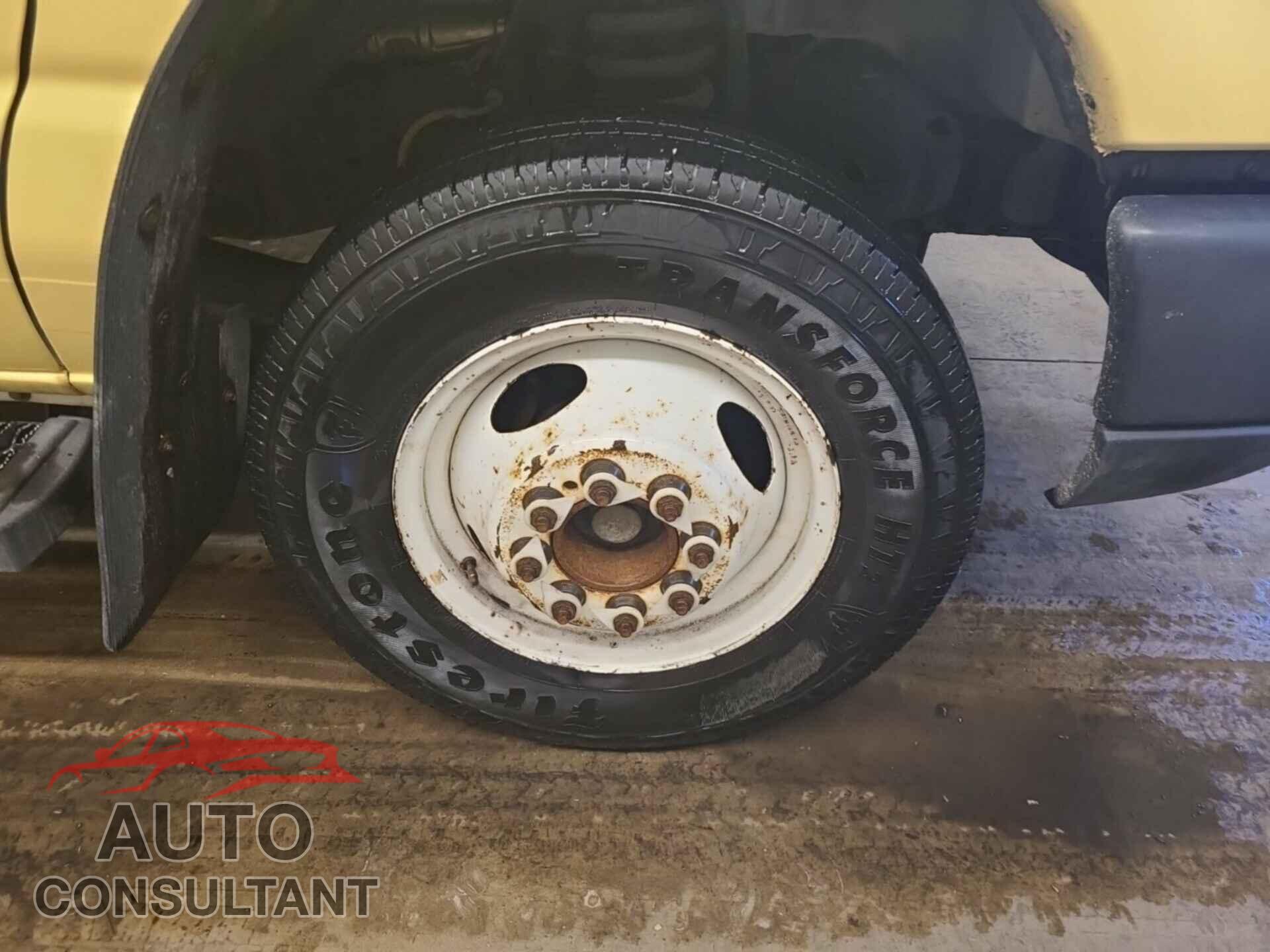 FORD ECONOLINE 2019 - 1FDXE4FSXKDC19359
