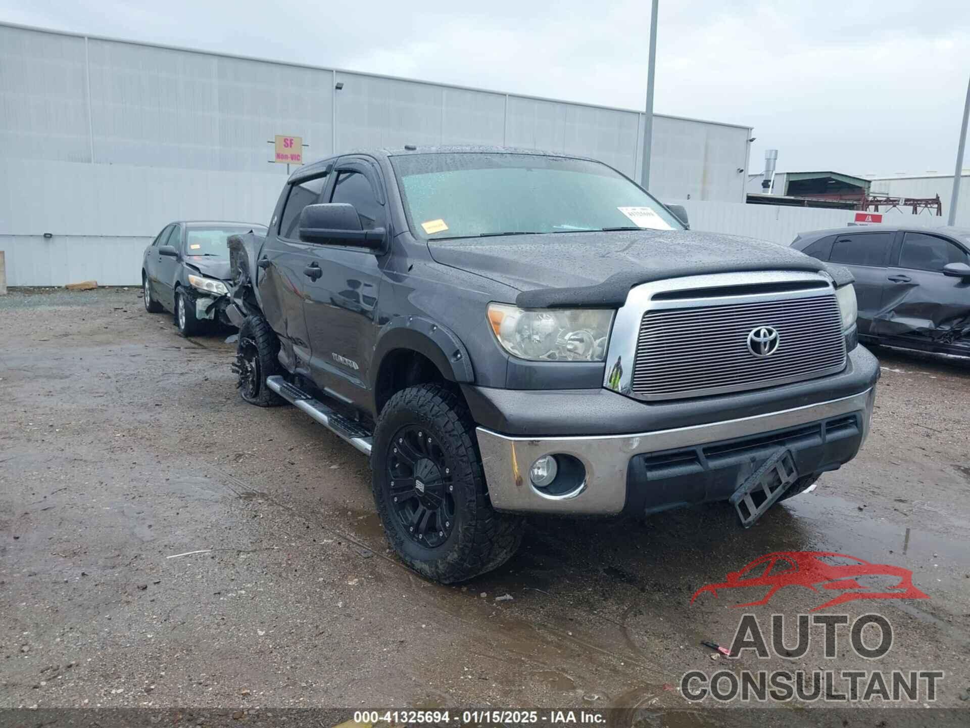 TOYOTA TUNDRA 2013 - 5TFEM5F15DX056438