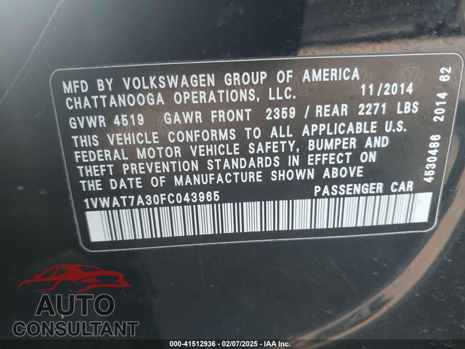 VOLKSWAGEN PASSAT 2015 - 1VWAT7A30FC043965