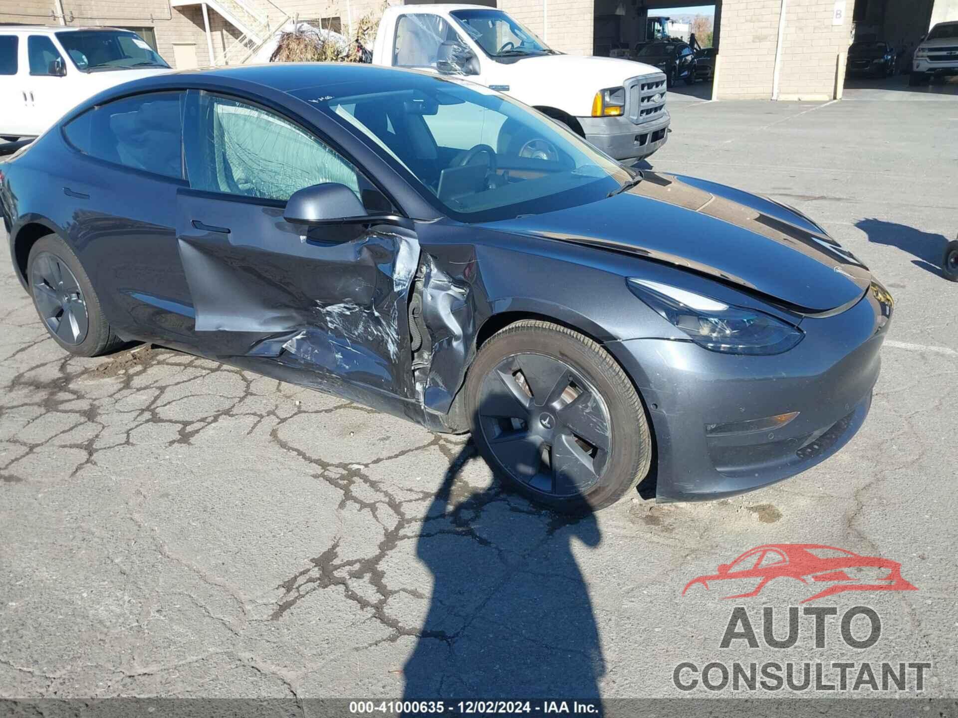 TESLA MODEL 3 2022 - 5YJ3E1EB6NF240418