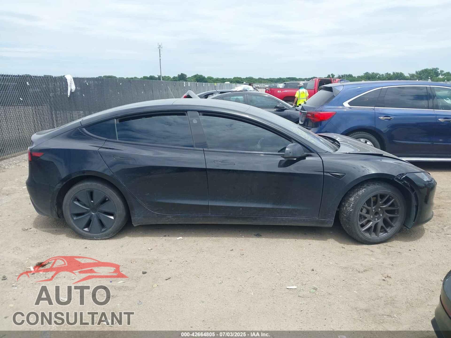 TESLA MODEL 3 2024 - 5YJ3E1EA1RF718841