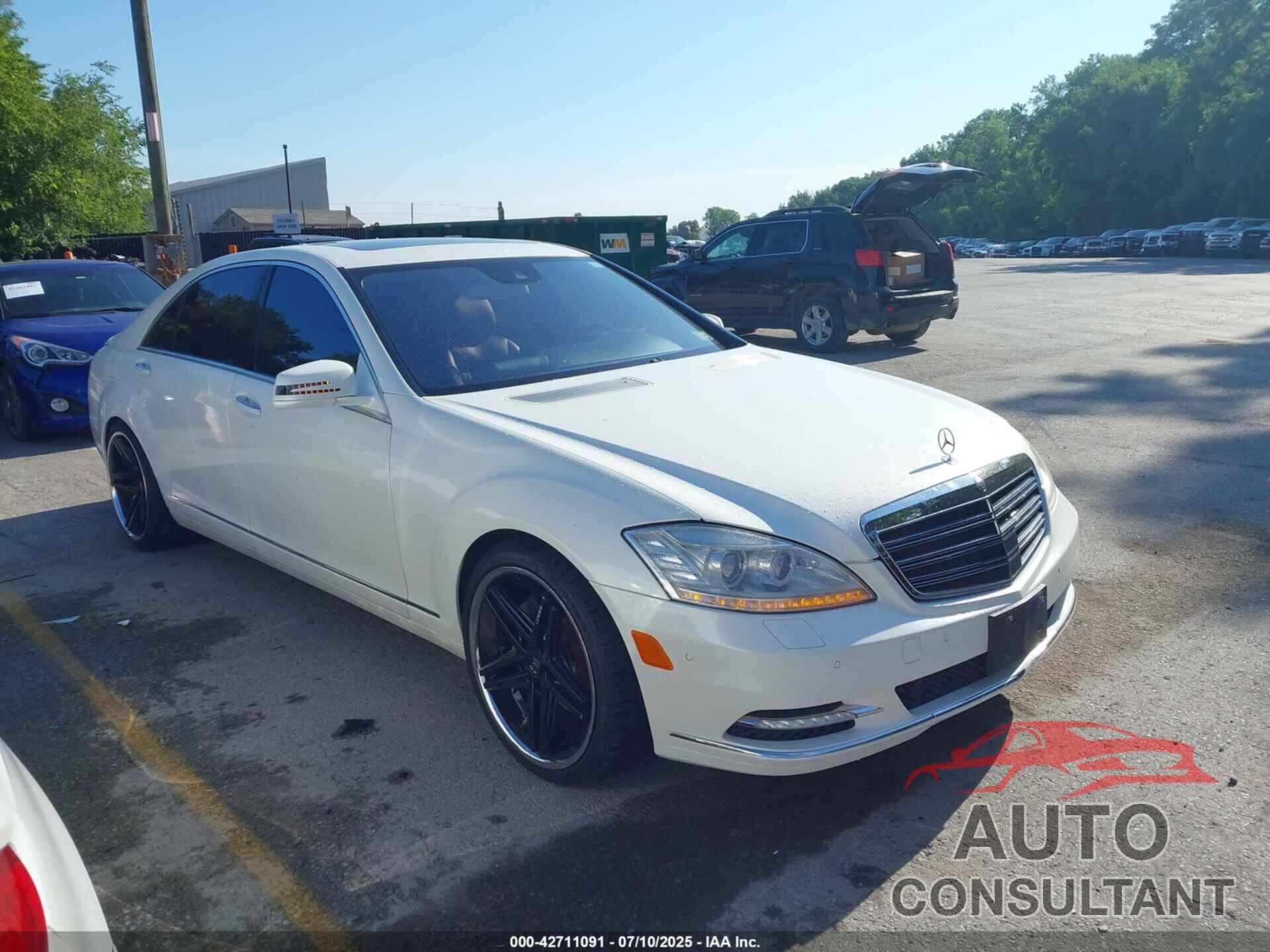 MERCEDES-BENZ S 550 2010 - WDDNG8GB6AA358891