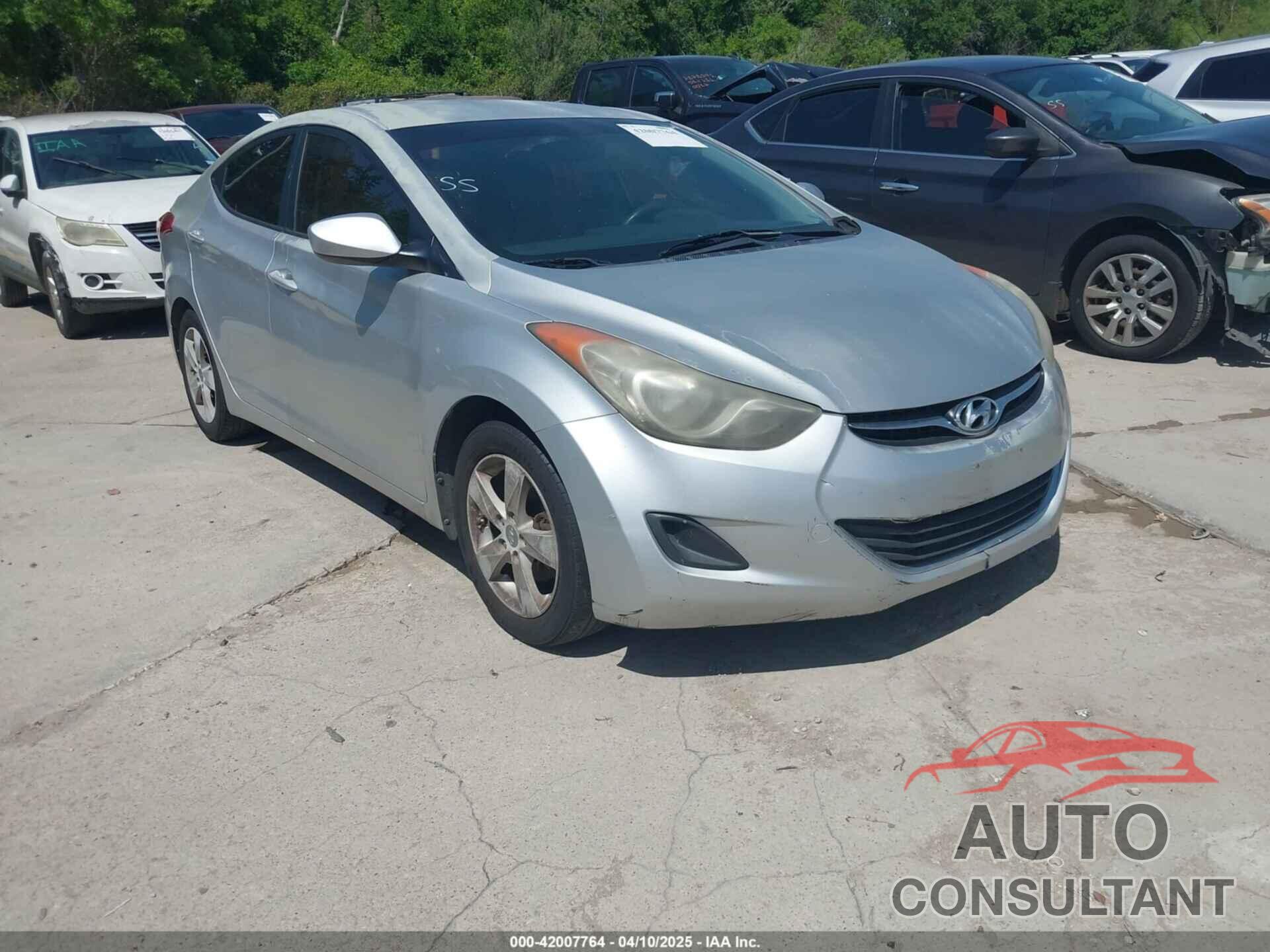 HYUNDAI ELANTRA 2013 - KMHDH4AE6DU723373