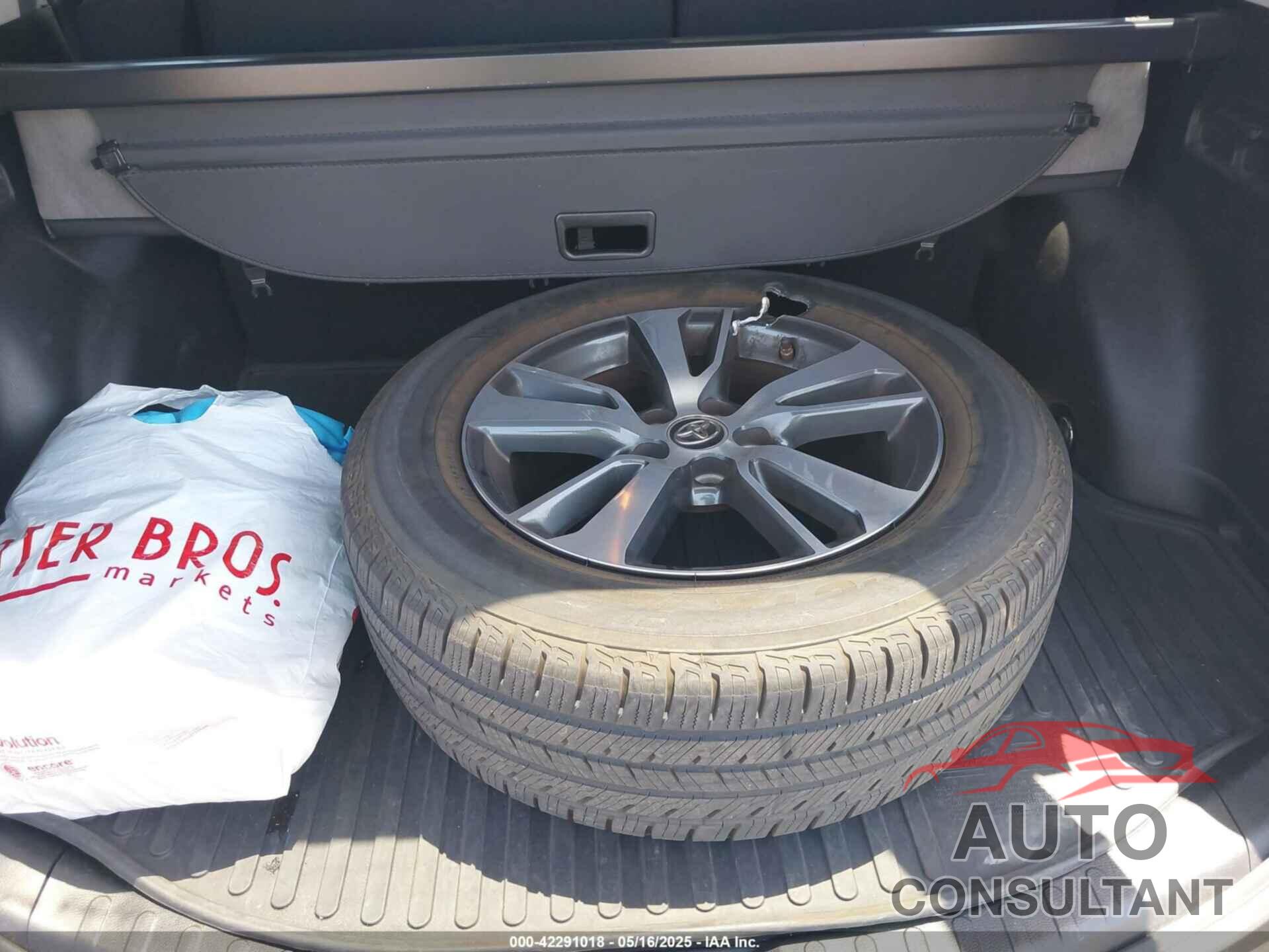 TOYOTA RAV4 2018 - 2T3WFREV1JW450514