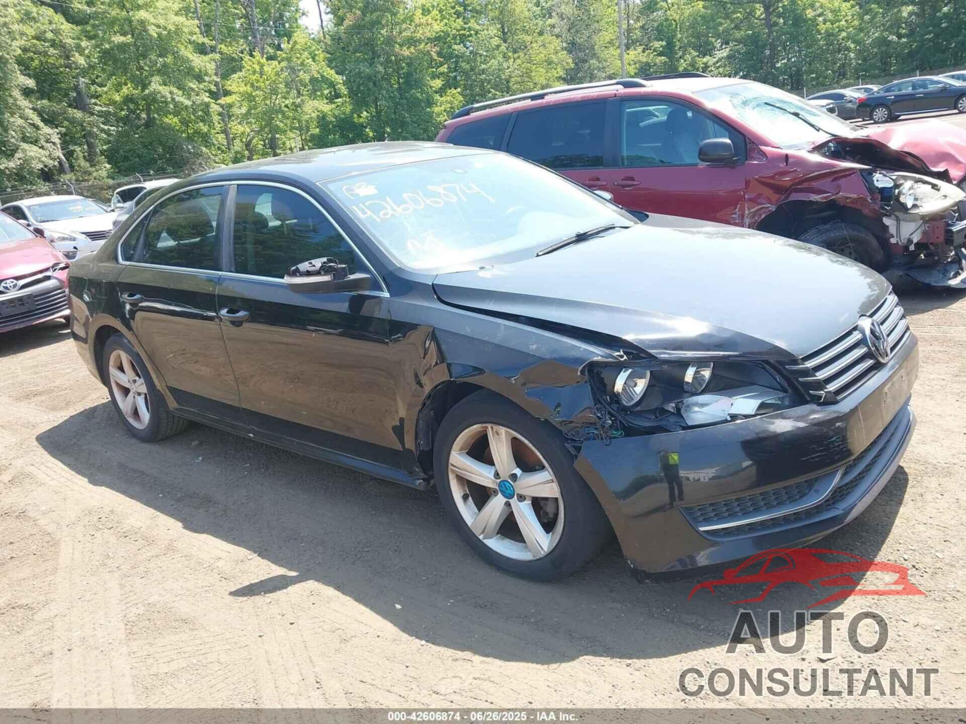 VOLKSWAGEN PASSAT 2013 - 1VWBP7A34DC008707