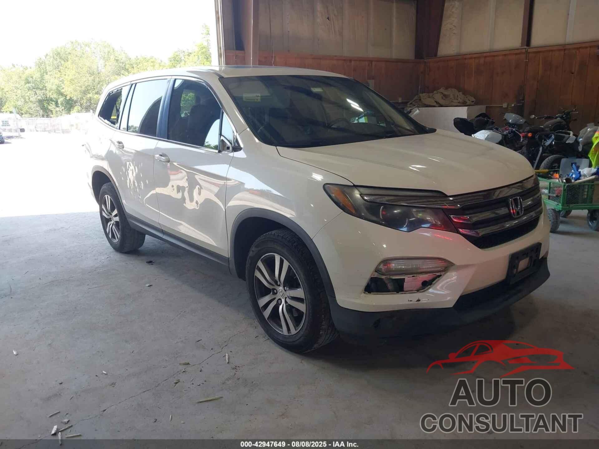 HONDA PILOT 2017 - 5FNYF6H51HB010229