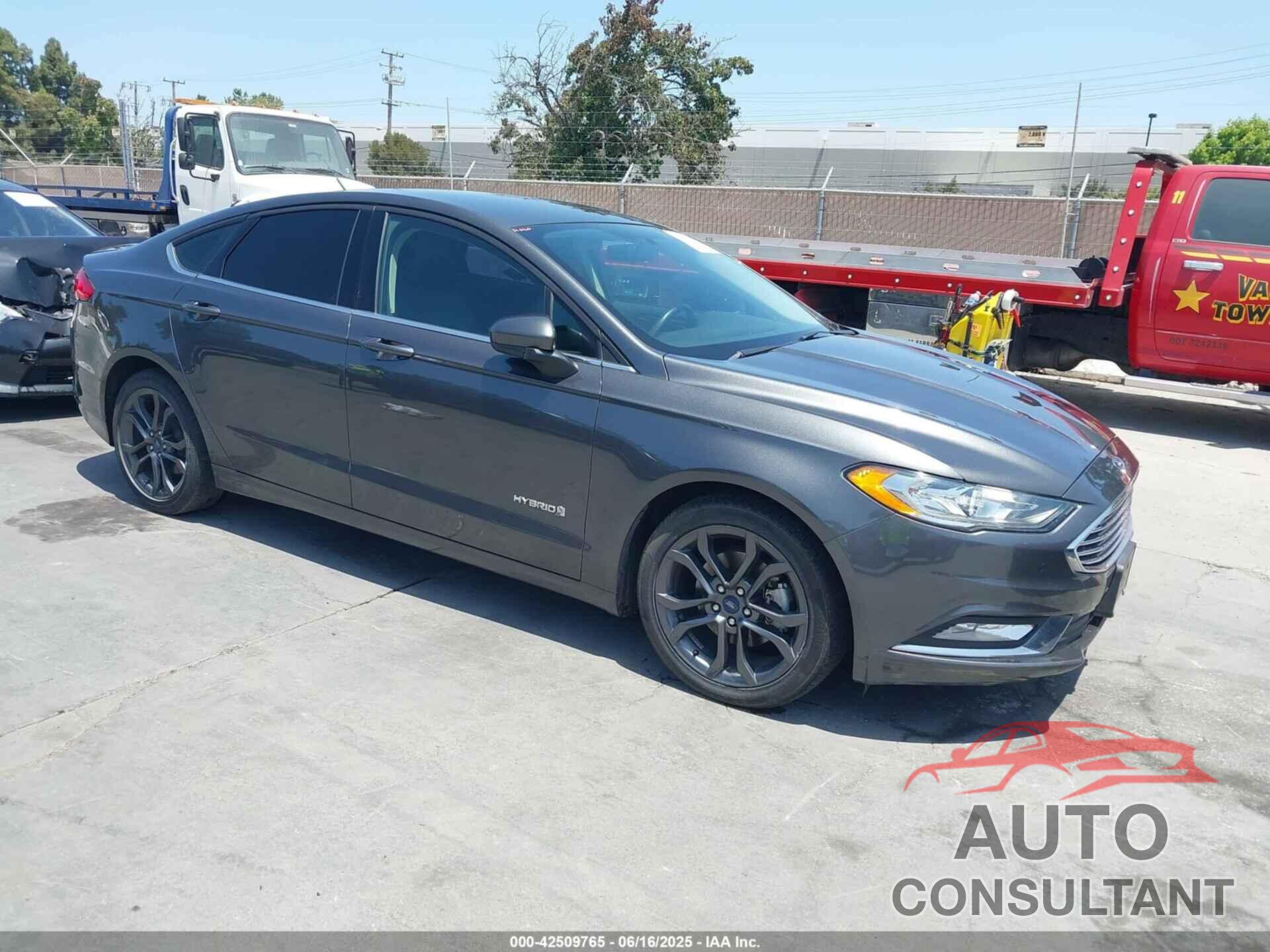 FORD FUSION HYBRID 2018 - 3FA6P0LU8JR187676