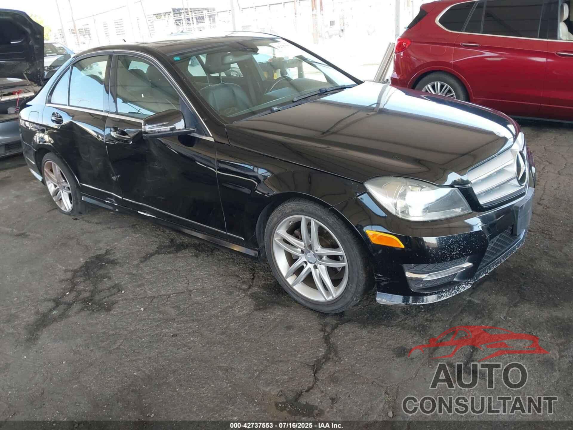 MERCEDES-BENZ C 250 2013 - WDDGF4HB7DR293834