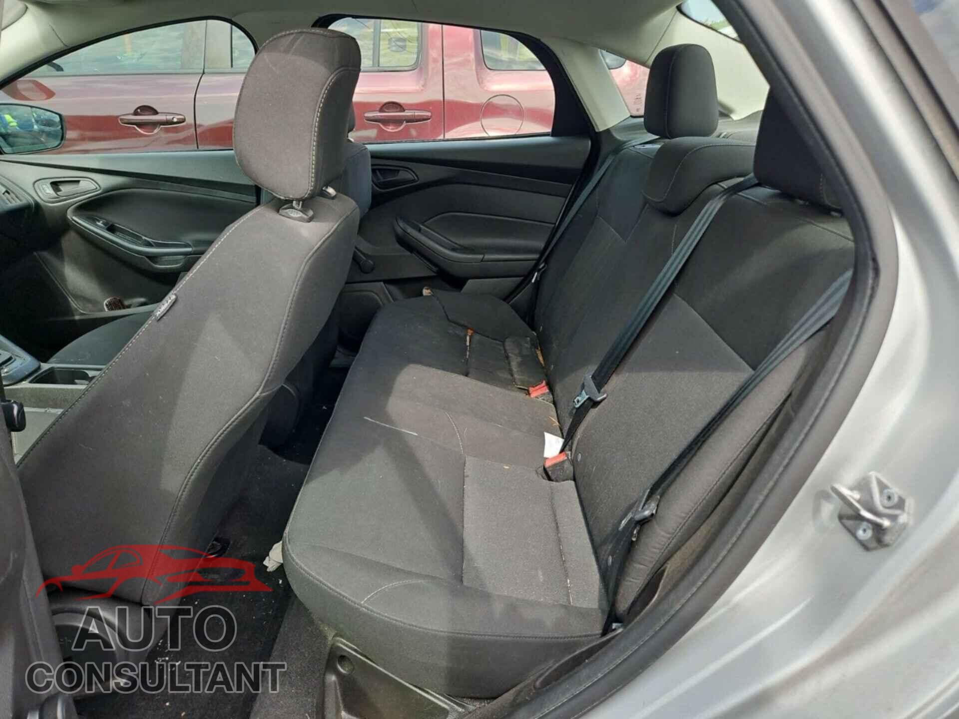 FORD FOCUS 2016 - 1FADP3E28GL306810