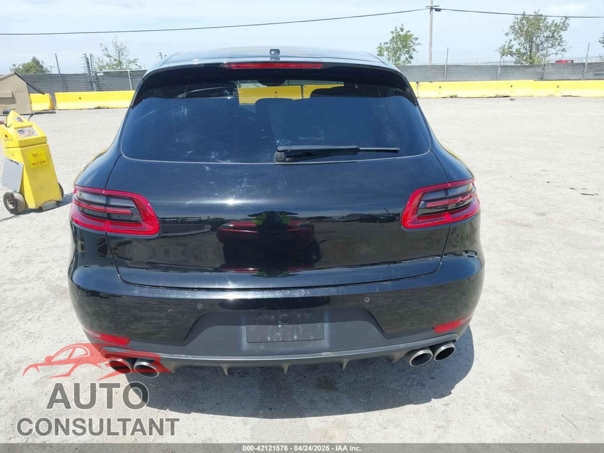 PORSCHE MACAN 2015 - WP1AB2A53FLB68323