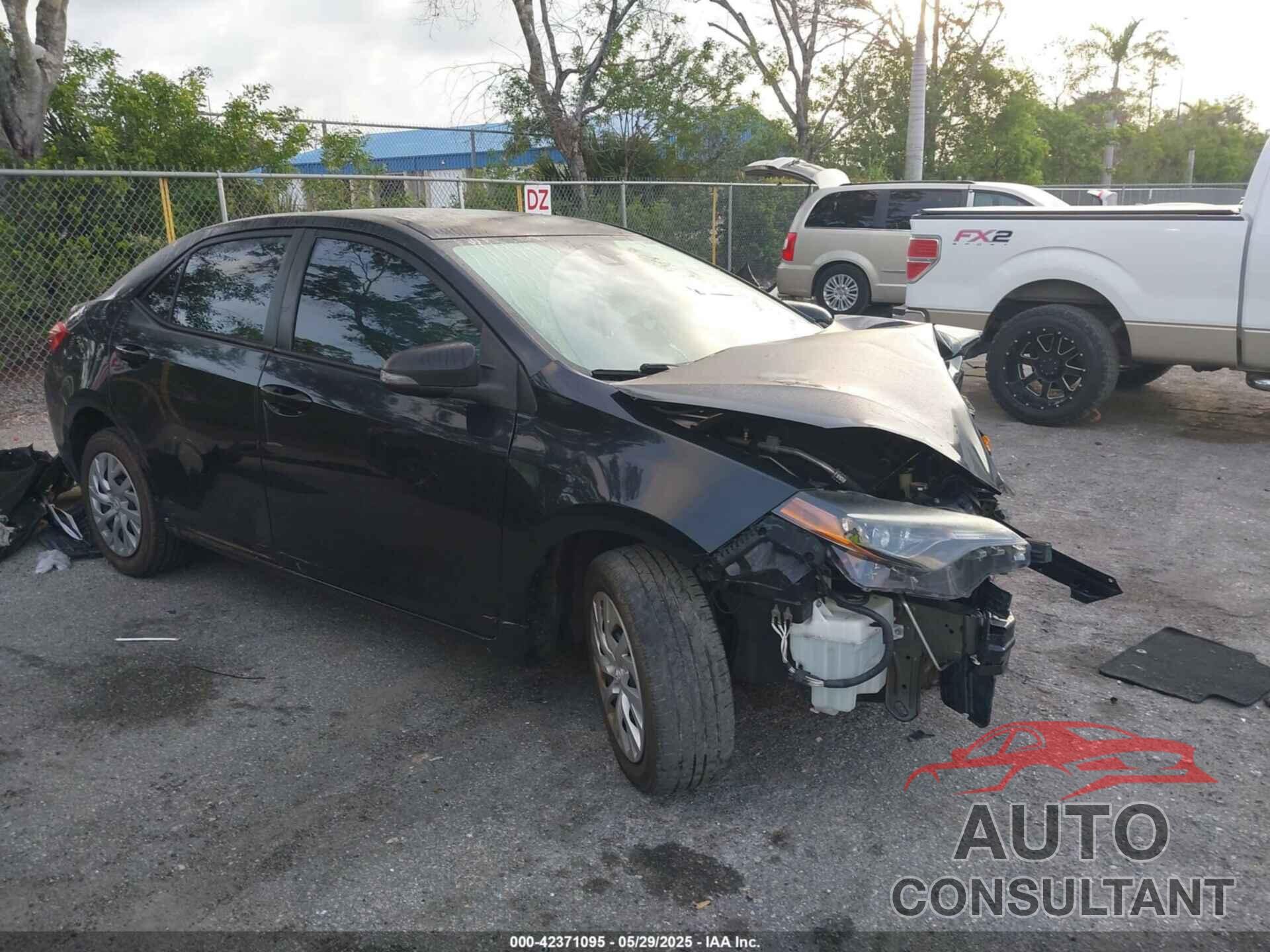 TOYOTA COROLLA 2018 - 5YFBURHE5JP792932