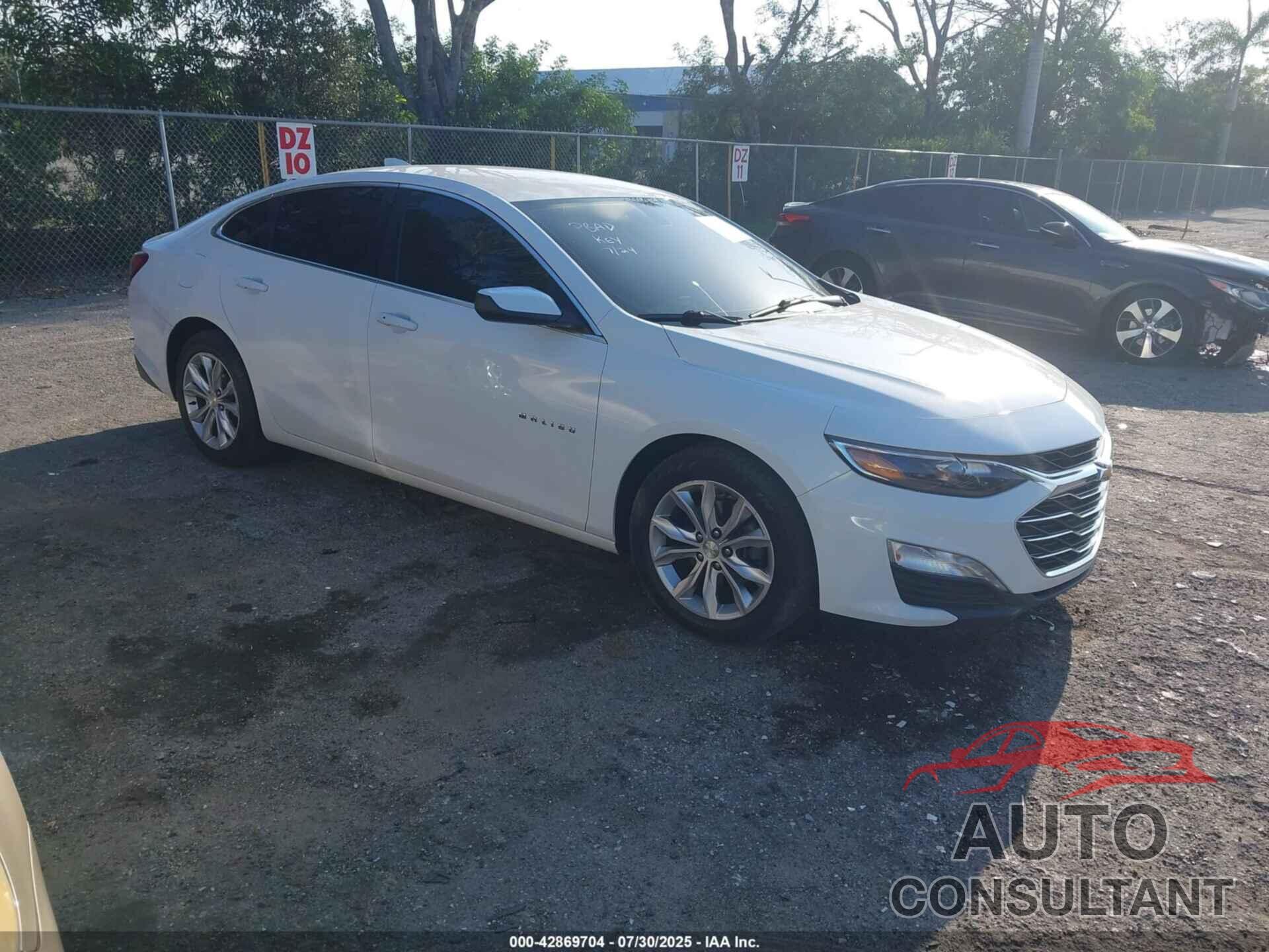 CHEVROLET MALIBU 2020 - 1G1ZD5ST4LF007995