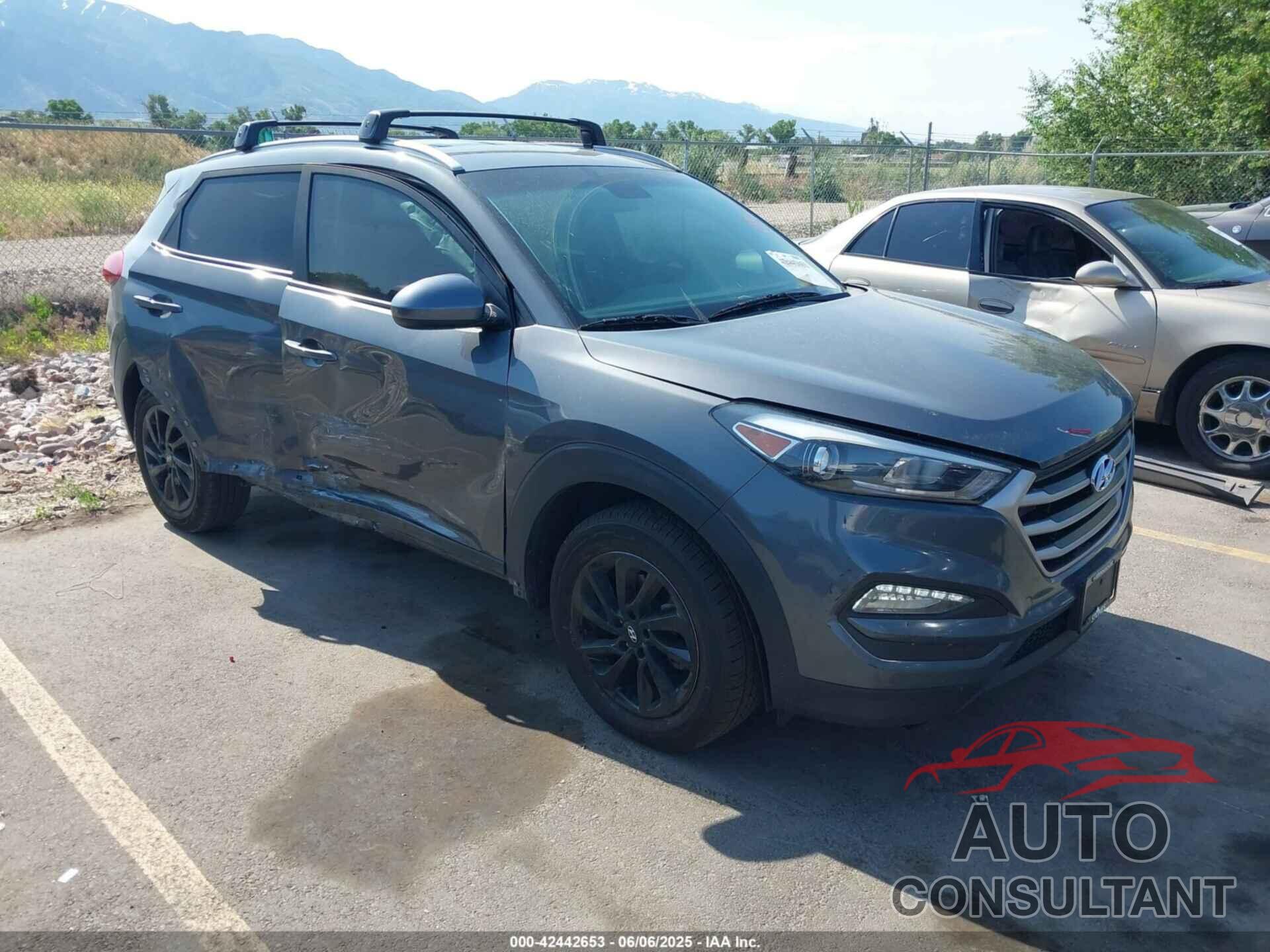 HYUNDAI TUCSON 2018 - KM8J3CA42JU682593