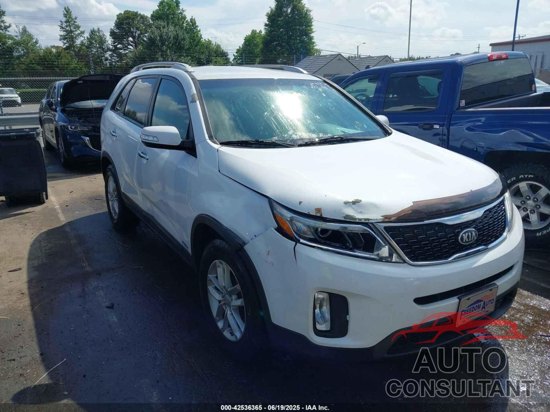 KIA SORENTO 2015 - 5XYKTDA6XFG551064