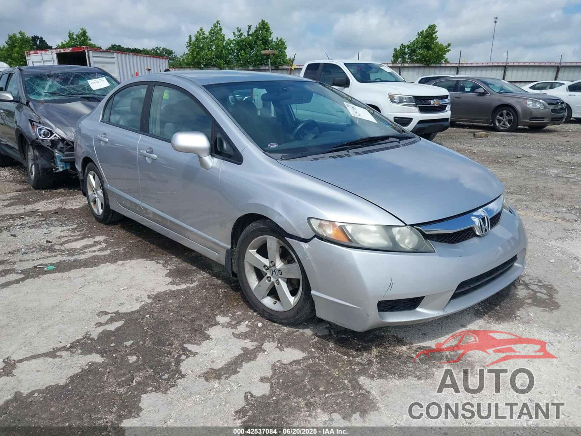 HONDA CIVIC 2010 - 19XFA1F56AE010900