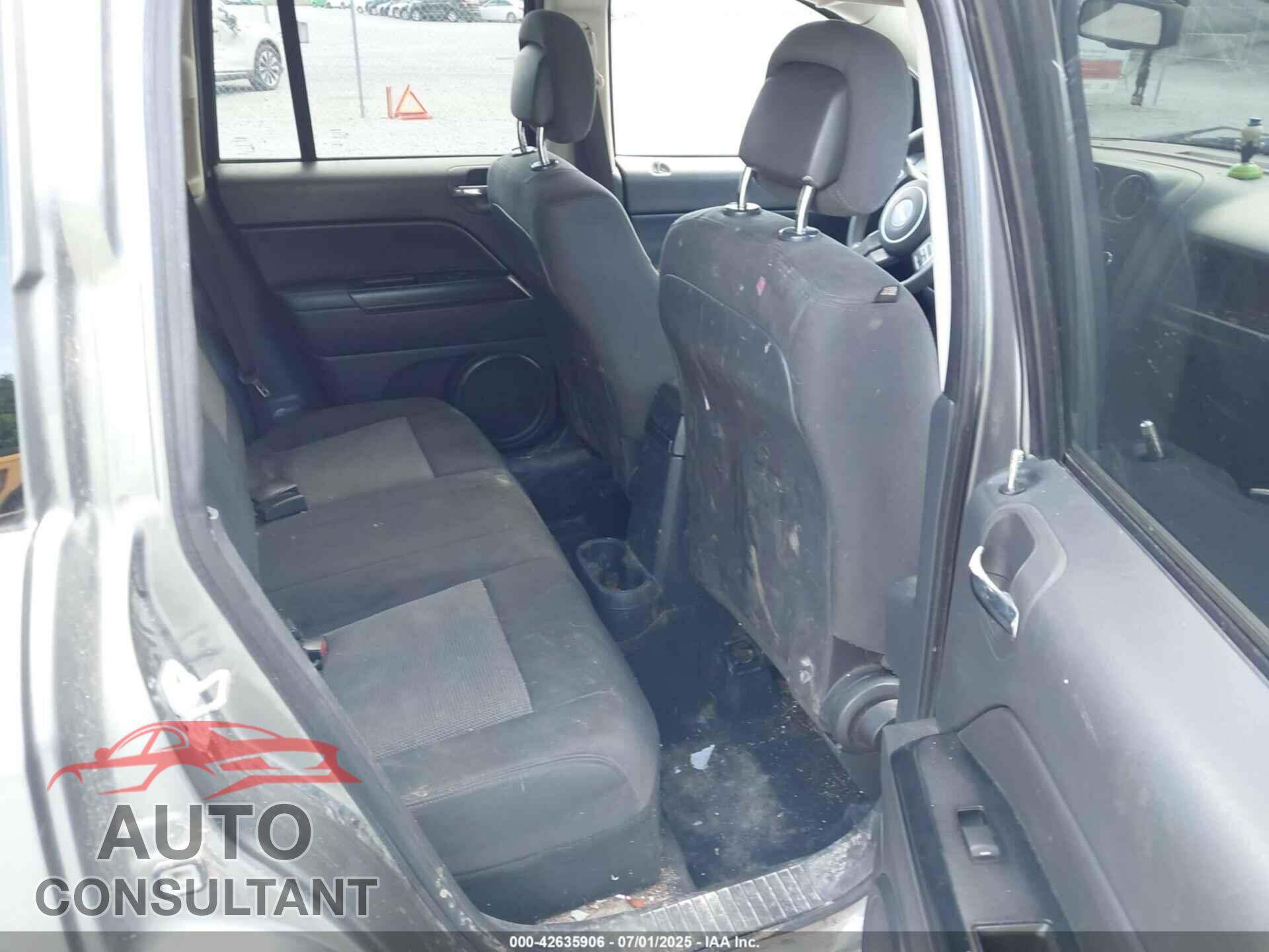 JEEP COMPASS 2012 - 1C4NJCBB8CD511553