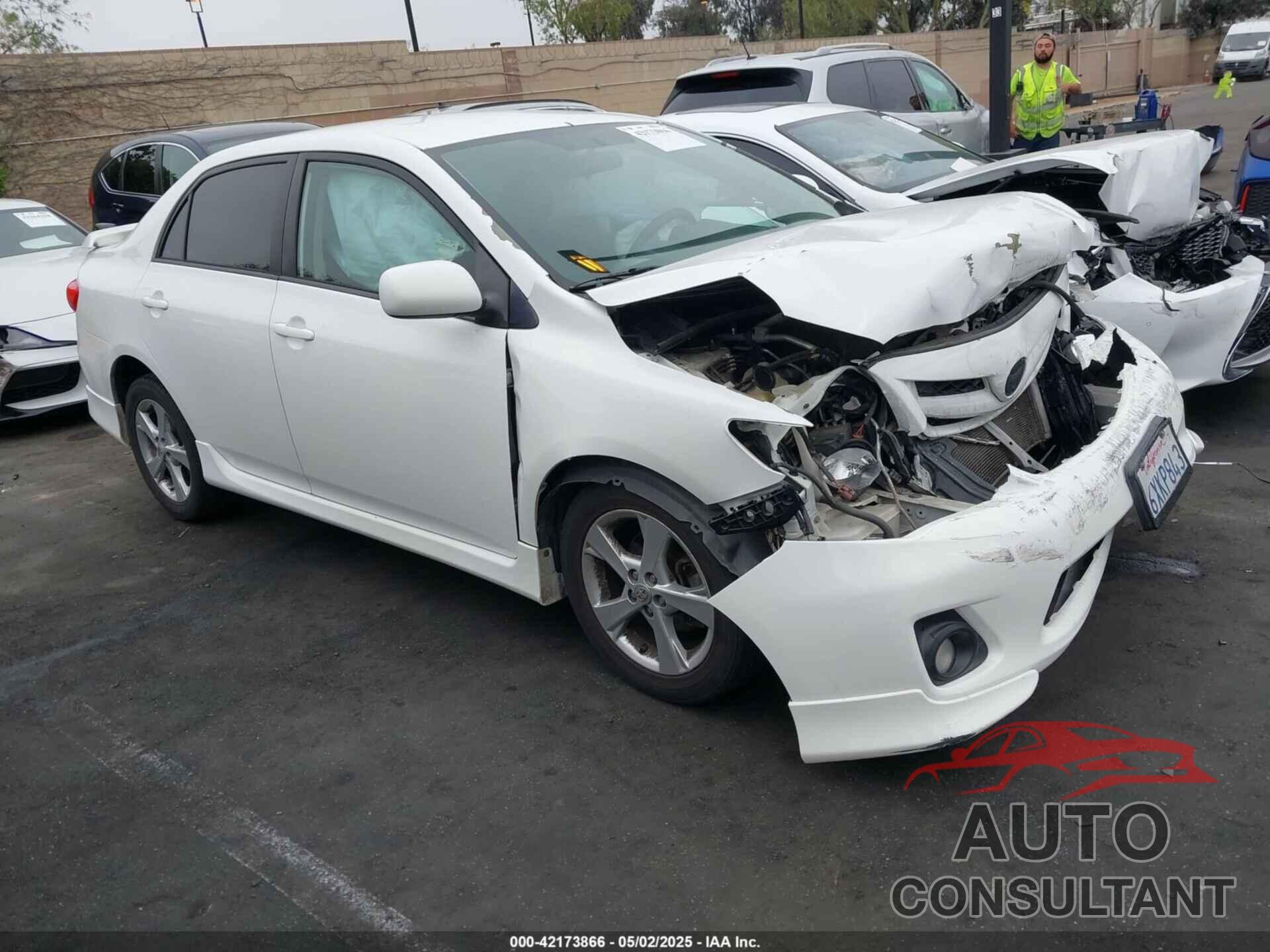 TOYOTA COROLLA 2013 - 5YFBU4EE7DP144844