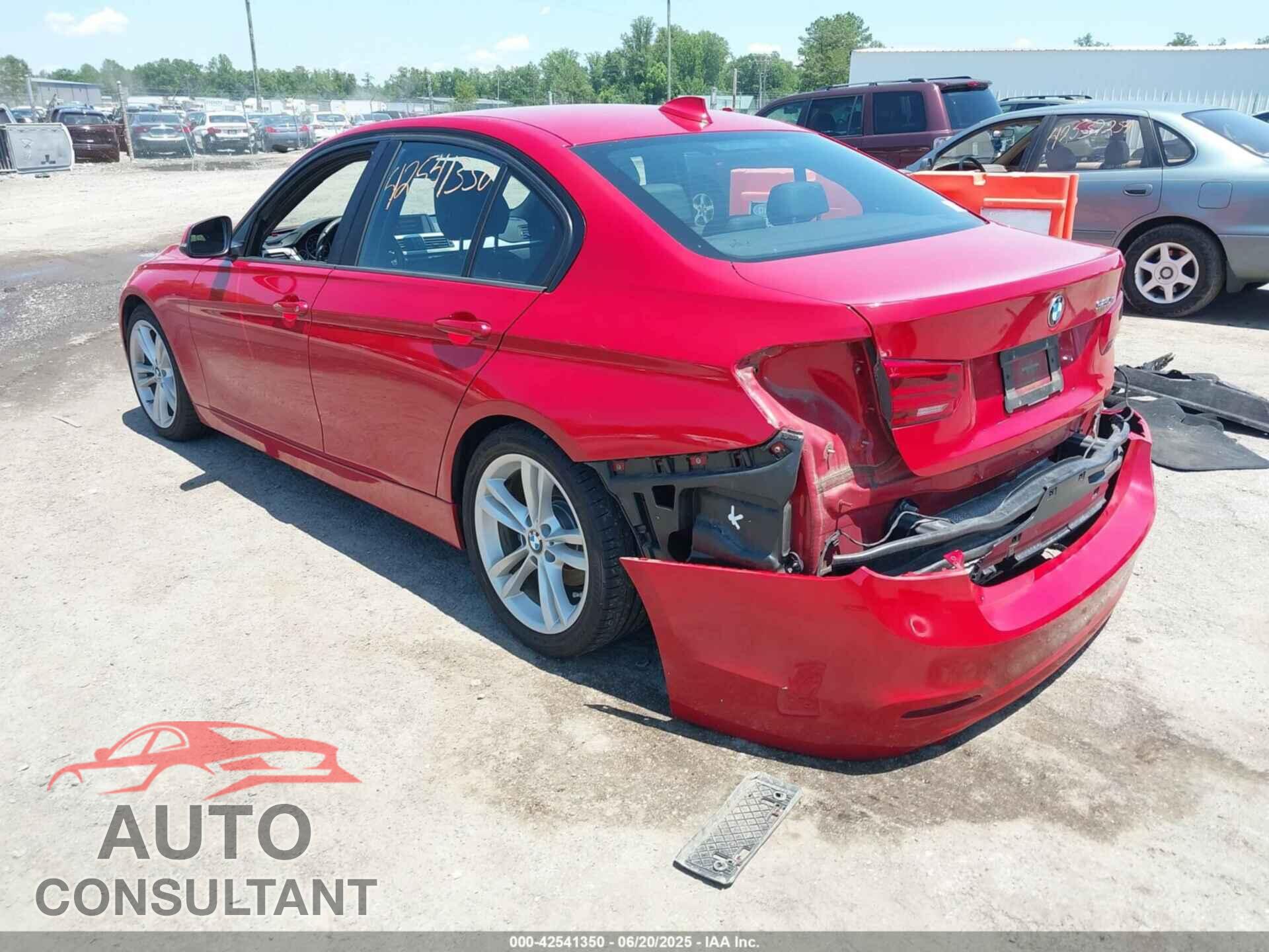 BMW 320I 2016 - WBA8E1G57GNU10932