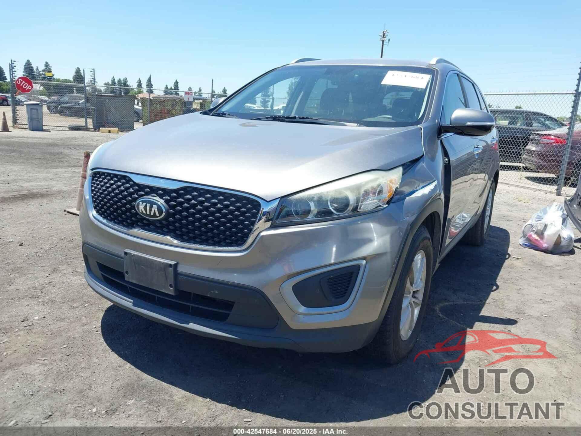 KIA SORENTO 2017 - 5XYPG4A35HG257235