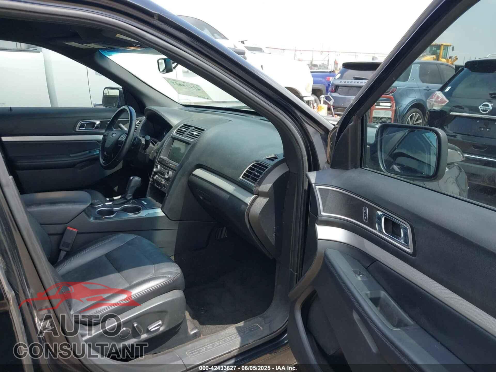 FORD EXPLORER 2017 - 1FM5K8D83HGD03481