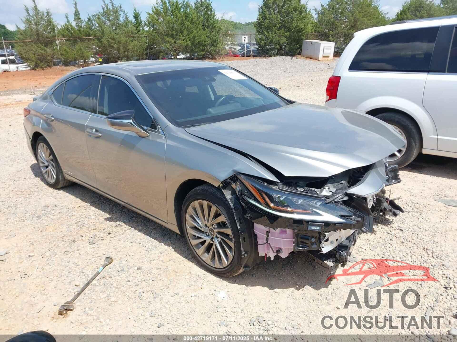 LEXUS ES 300H 2019 - JTHB21B17K2051760