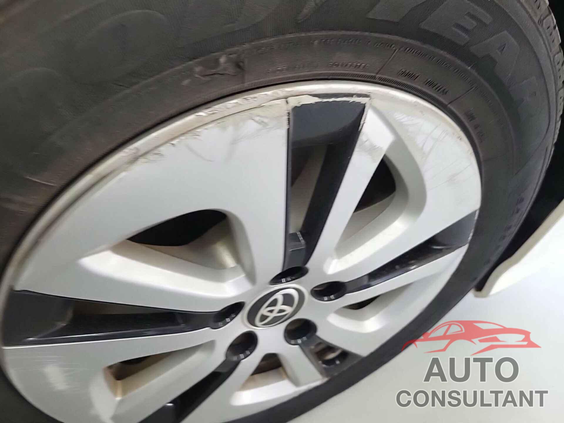 TOYOTA PRIUS 2018 - JTDKARFU1J3061992