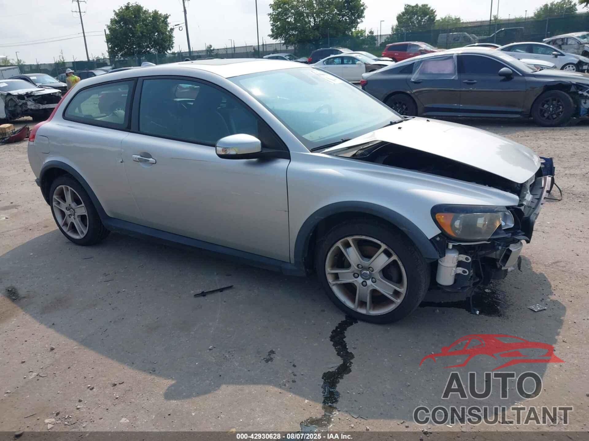 VOLVO C30 2009 - YV1MK672292144215
