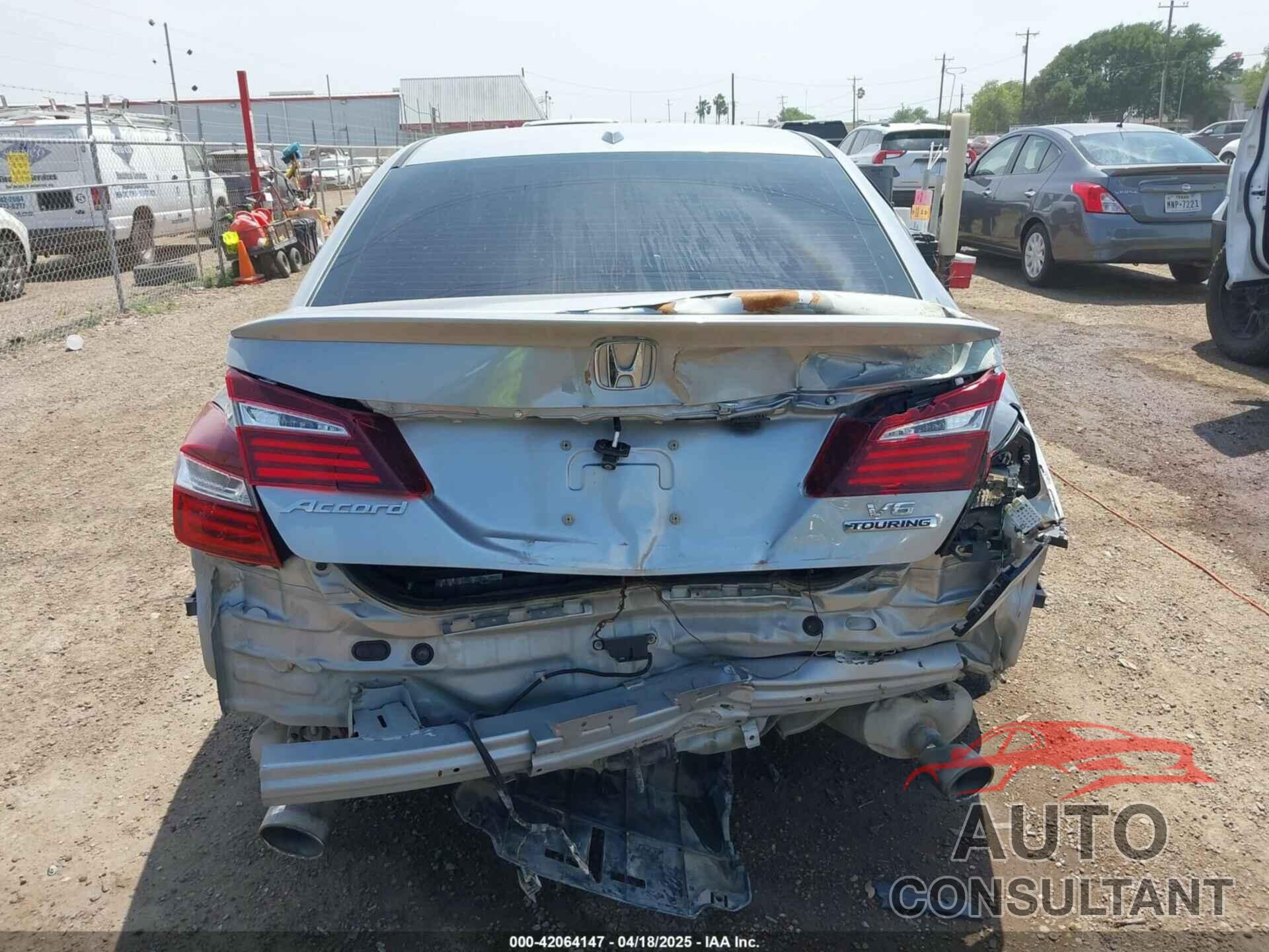 HONDA ACCORD 2017 - 1HGCR3F99HA042233