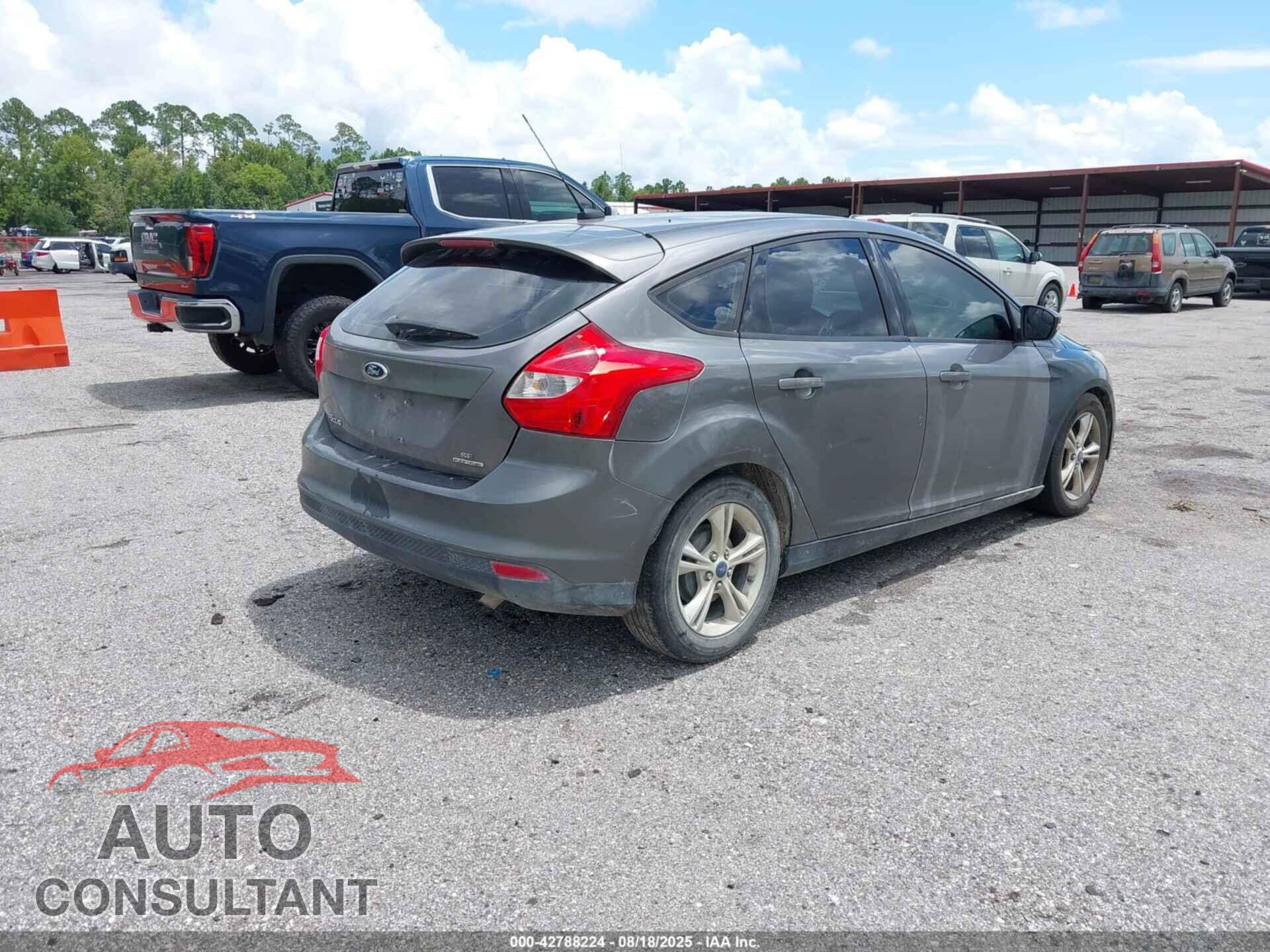 FORD FOCUS 2014 - 1FADP3K26EL180352