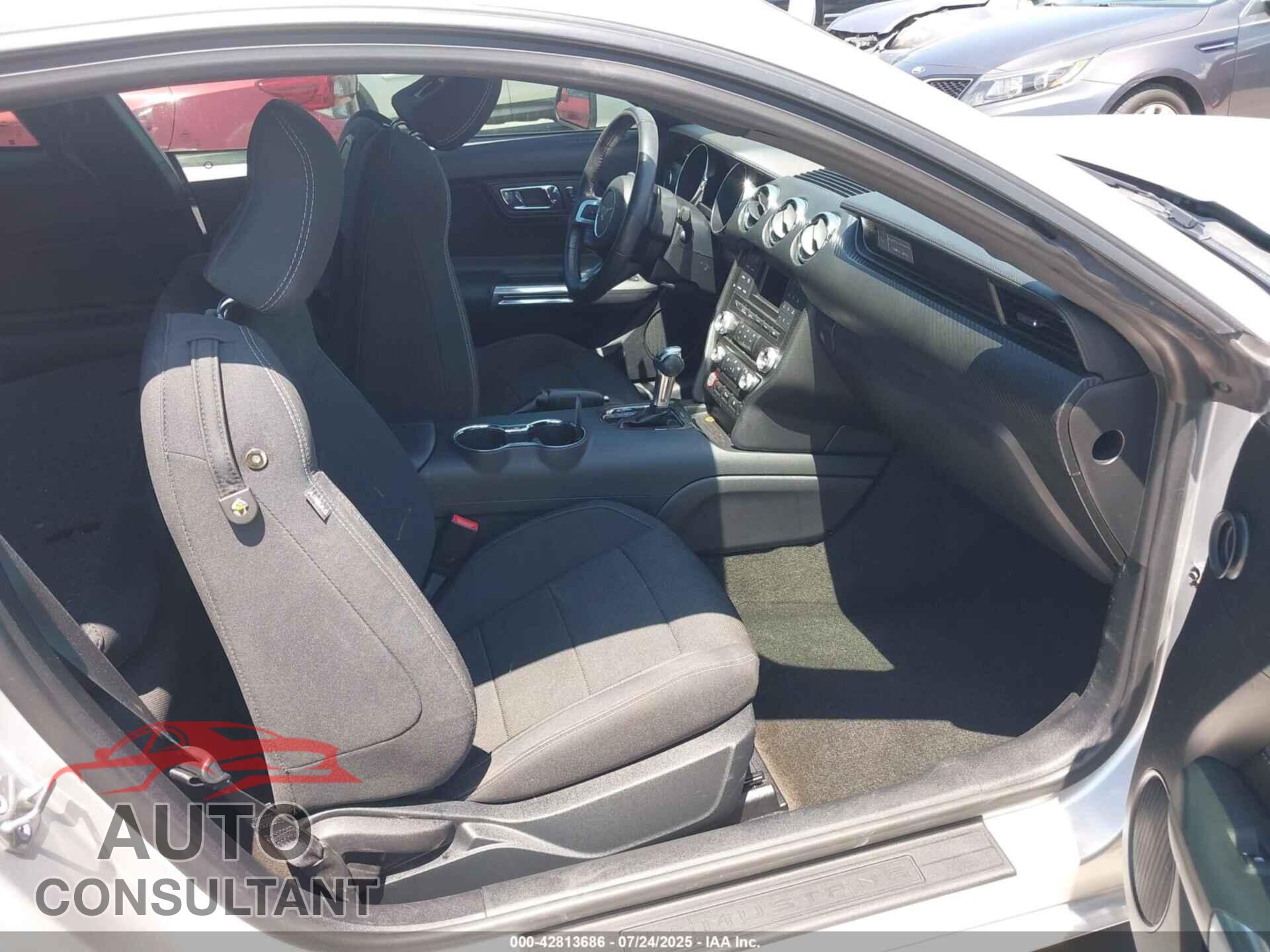 FORD MUSTANG 2017 - 1FA6P8AMXH5203407