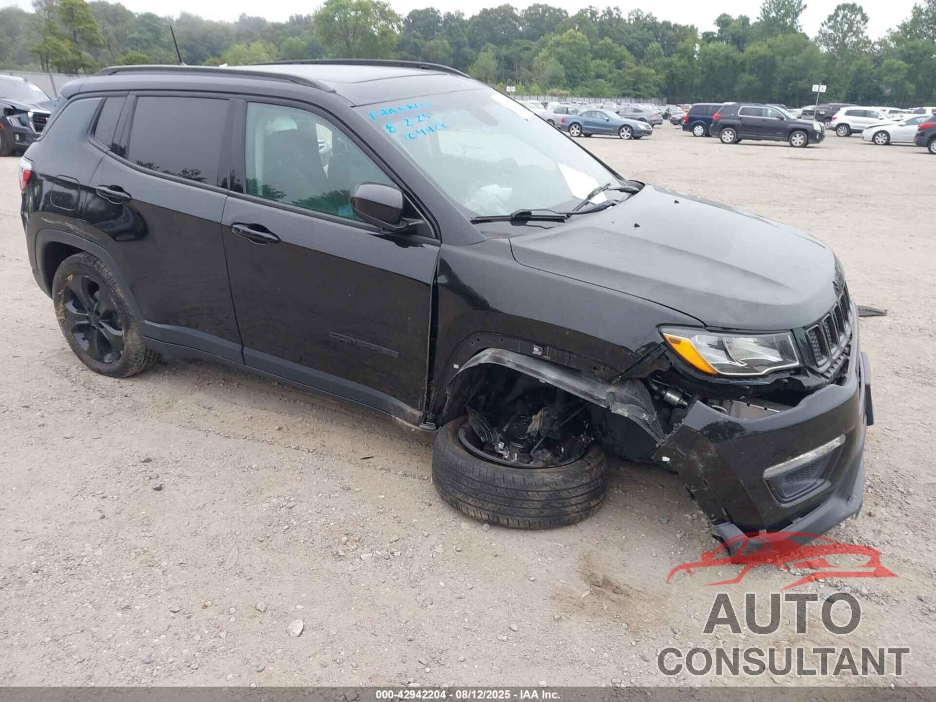 JEEP COMPASS 2018 - 3C4NJDBB1JT492552