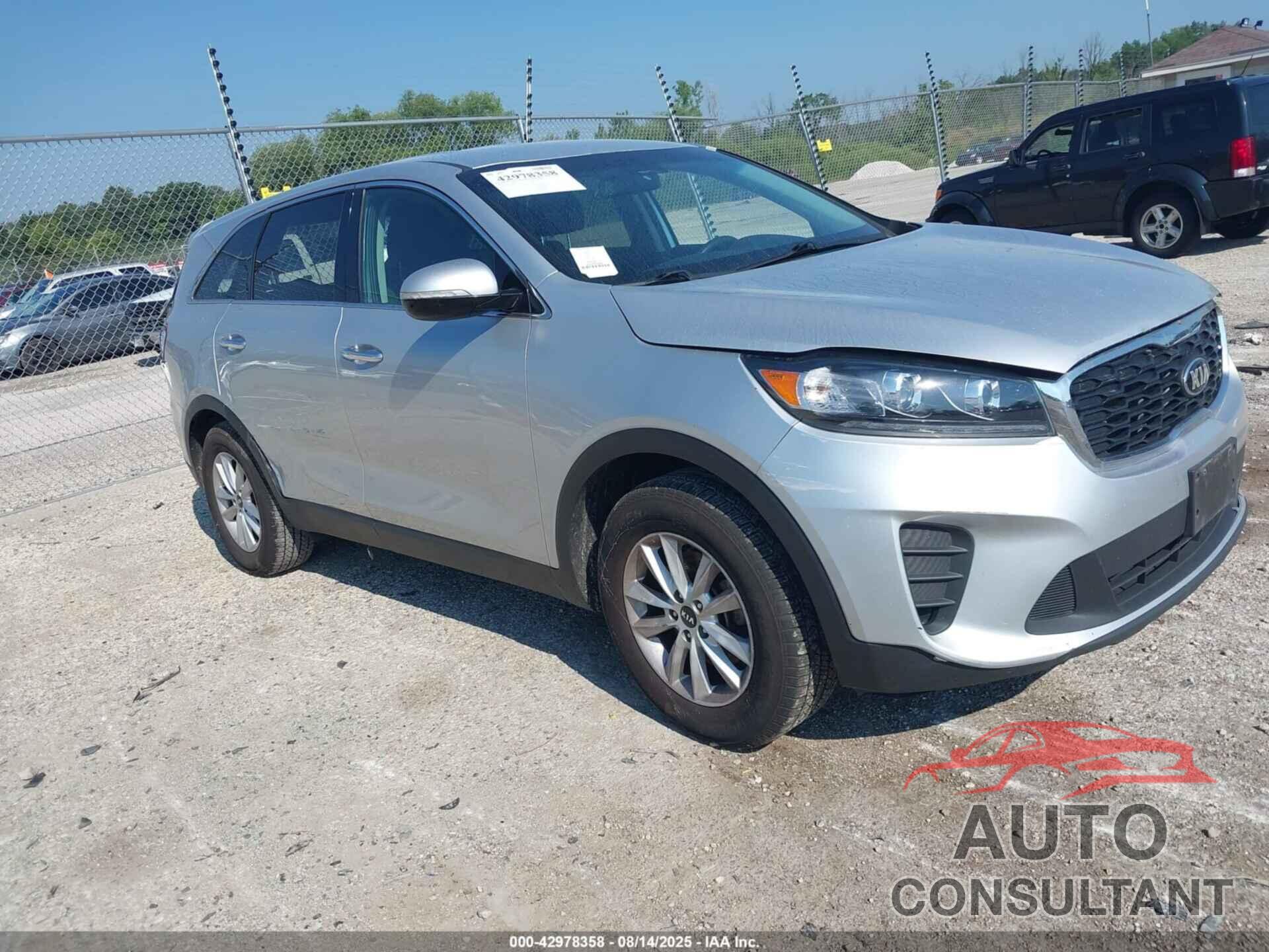 KIA SORENTO 2019 - 5XYPG4A34KG568243