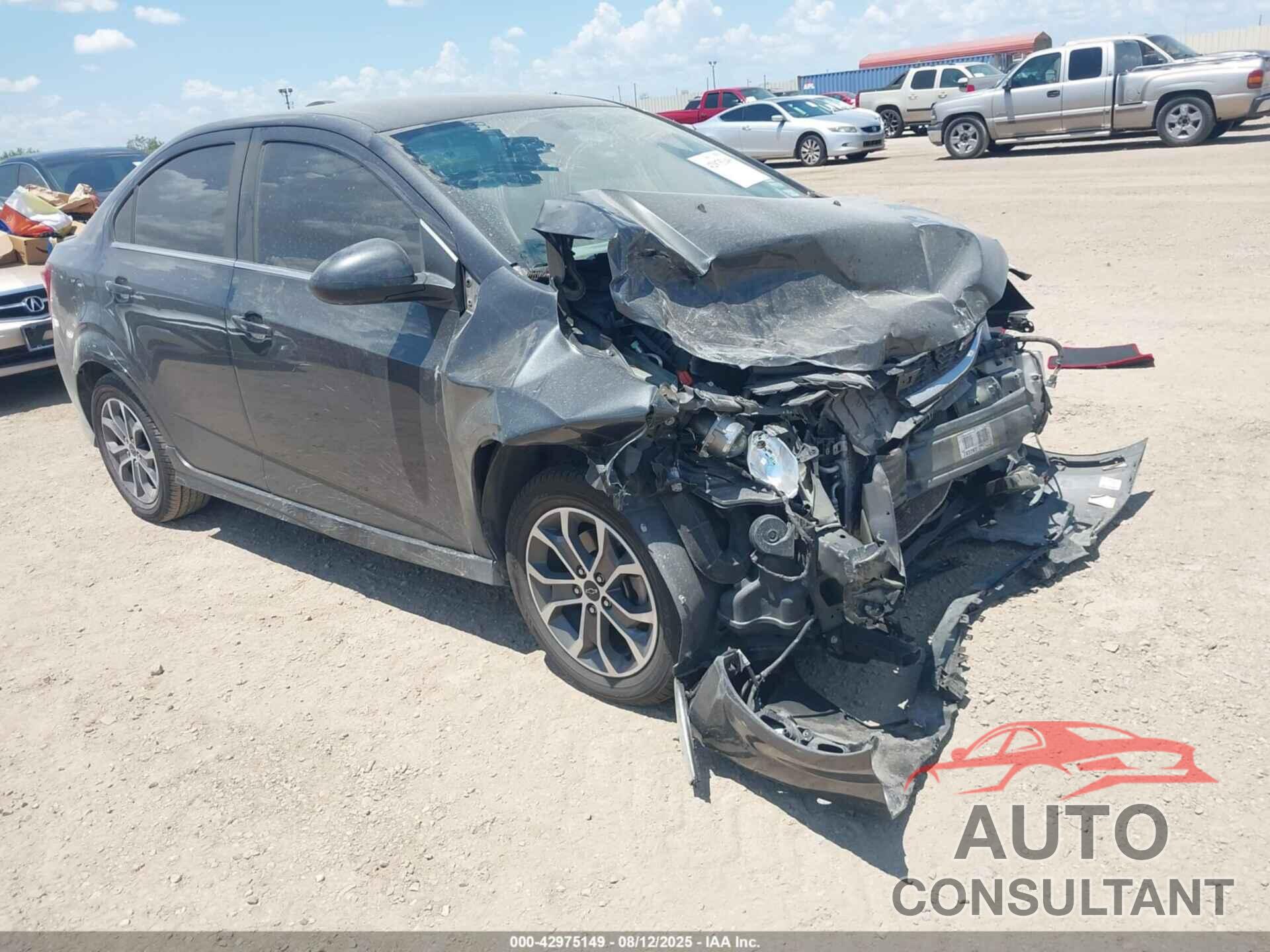 CHEVROLET SONIC 2018 - 1G1JD5SH5J4107248