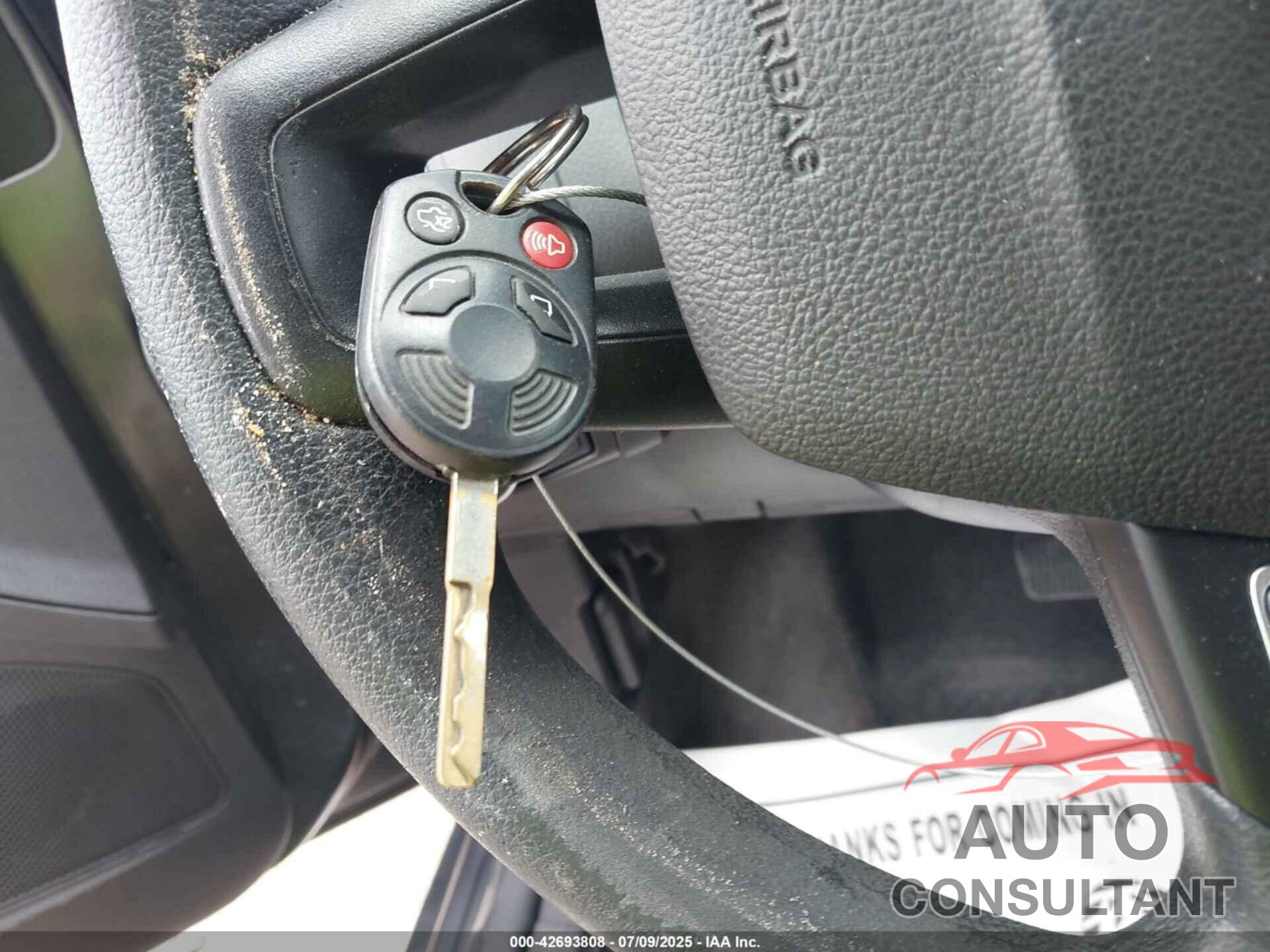 FORD FOCUS 2018 - 1FADP3E21JL244125