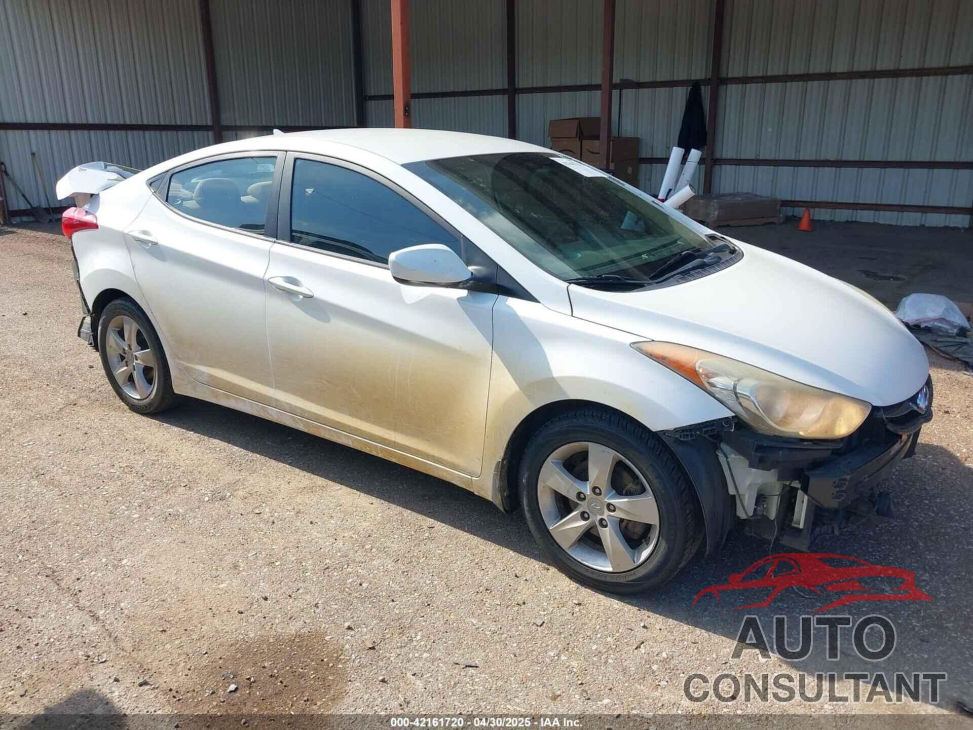 HYUNDAI ELANTRA 2013 - 5NPDH4AE0DH269801