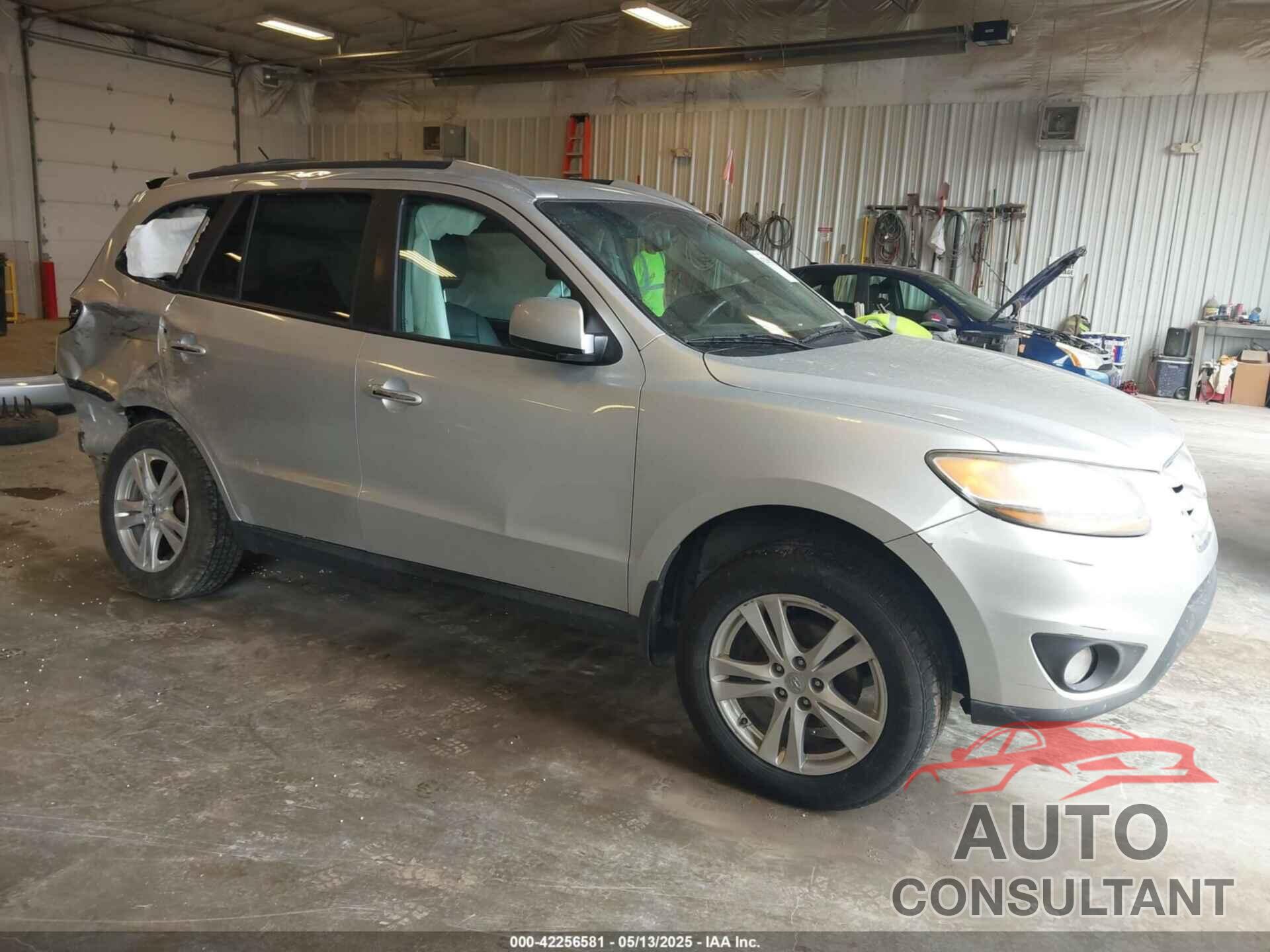 HYUNDAI SANTA FE 2011 - 5XYZKDAG6BG084746