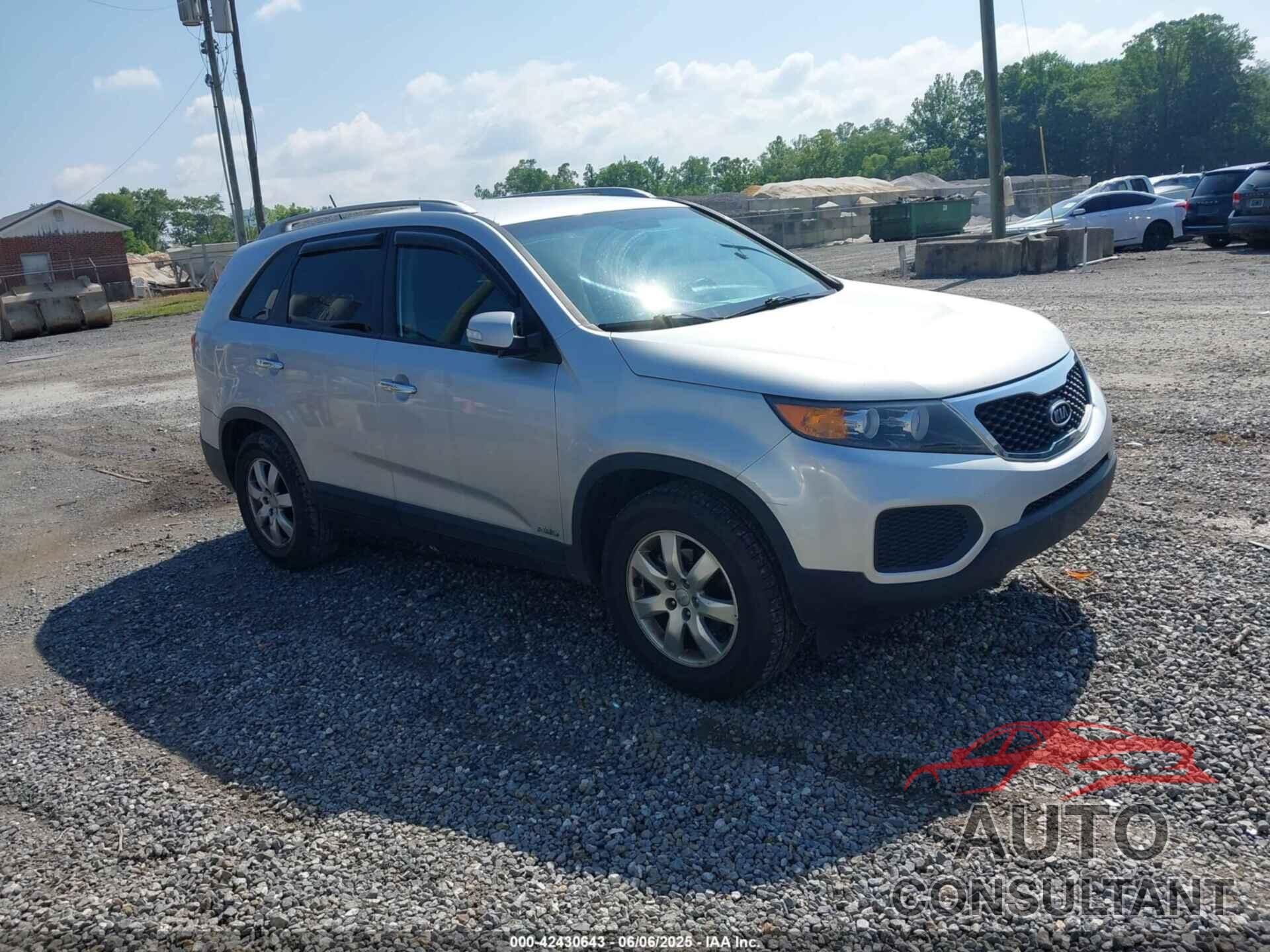 KIA SORENTO 2013 - 5XYKTDA23DG309839