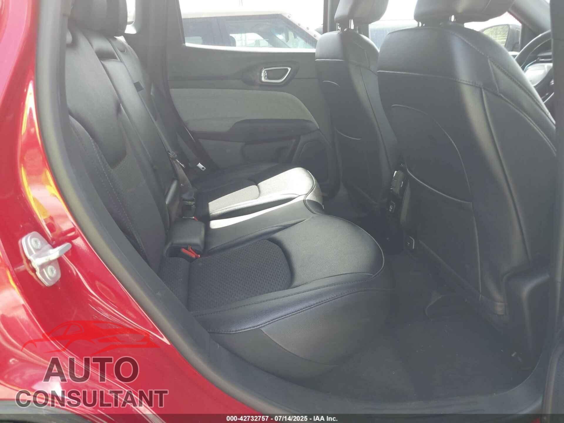 JEEP COMPASS 2024 - 3C4NJDBN8RT603717