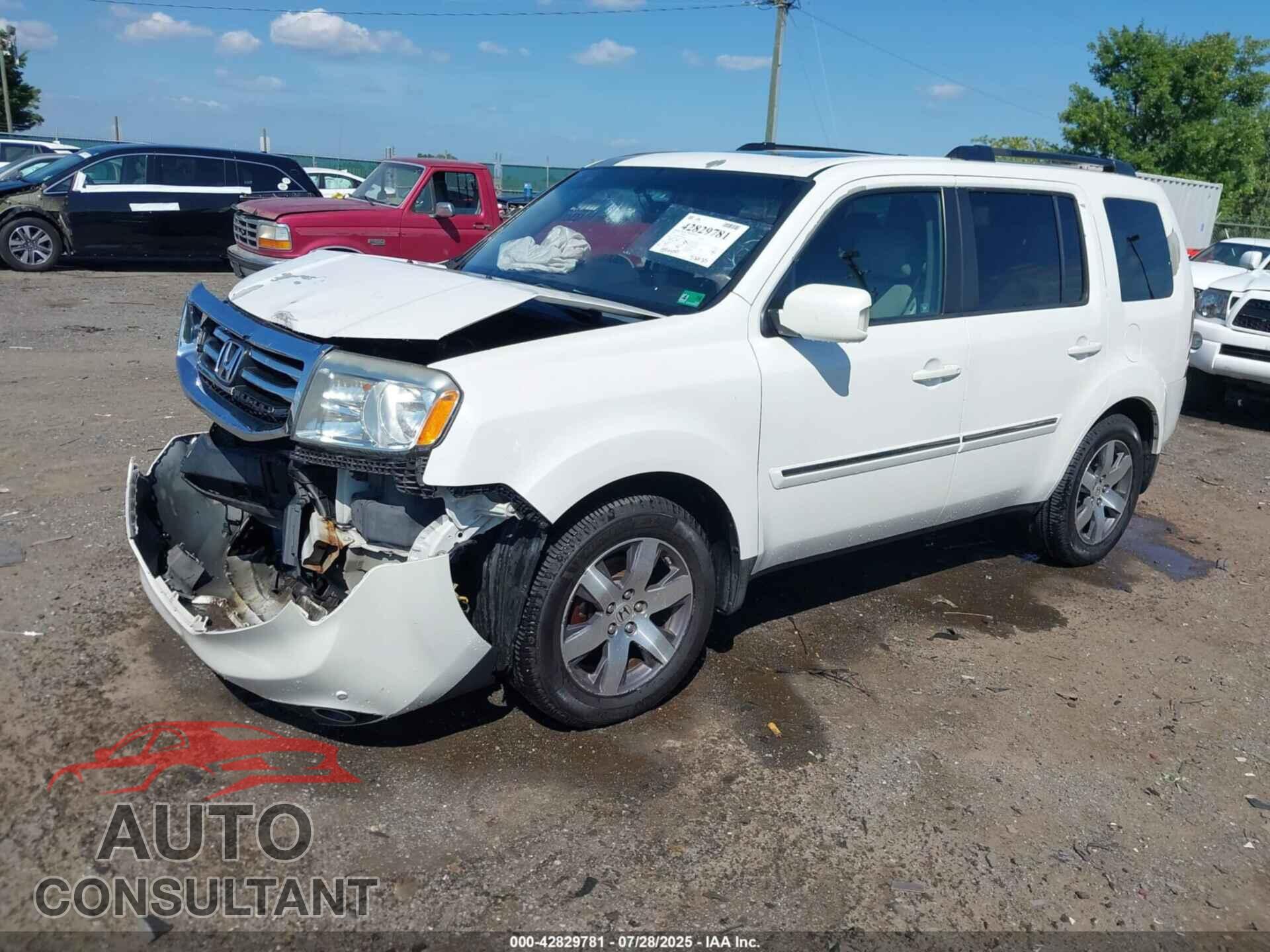 HONDA PILOT 2012 - 5FNYF4H94CB013660