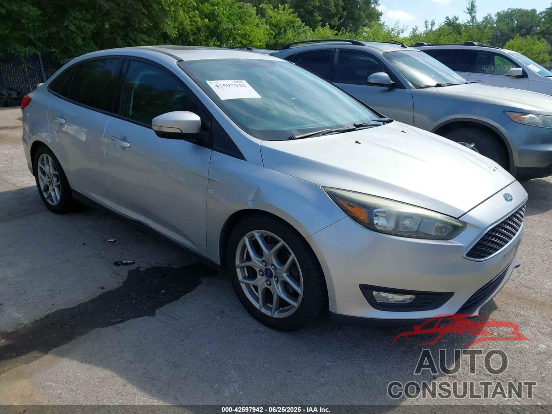 FORD FOCUS 2015 - 1FADP3F29FL319255