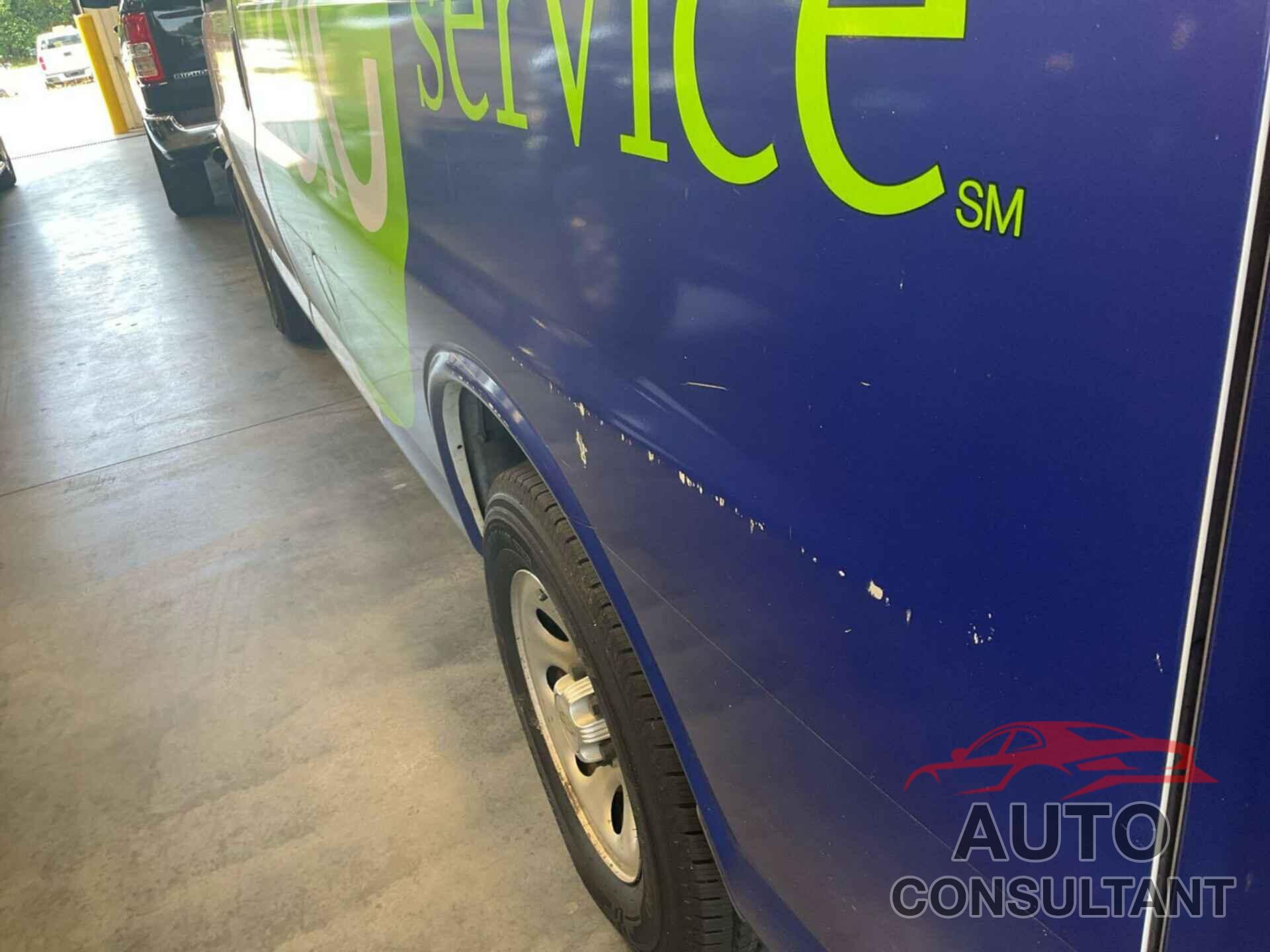 CHEVROLET EXPRESS G1500 2012 - 1GCSGAFX6C1142768
