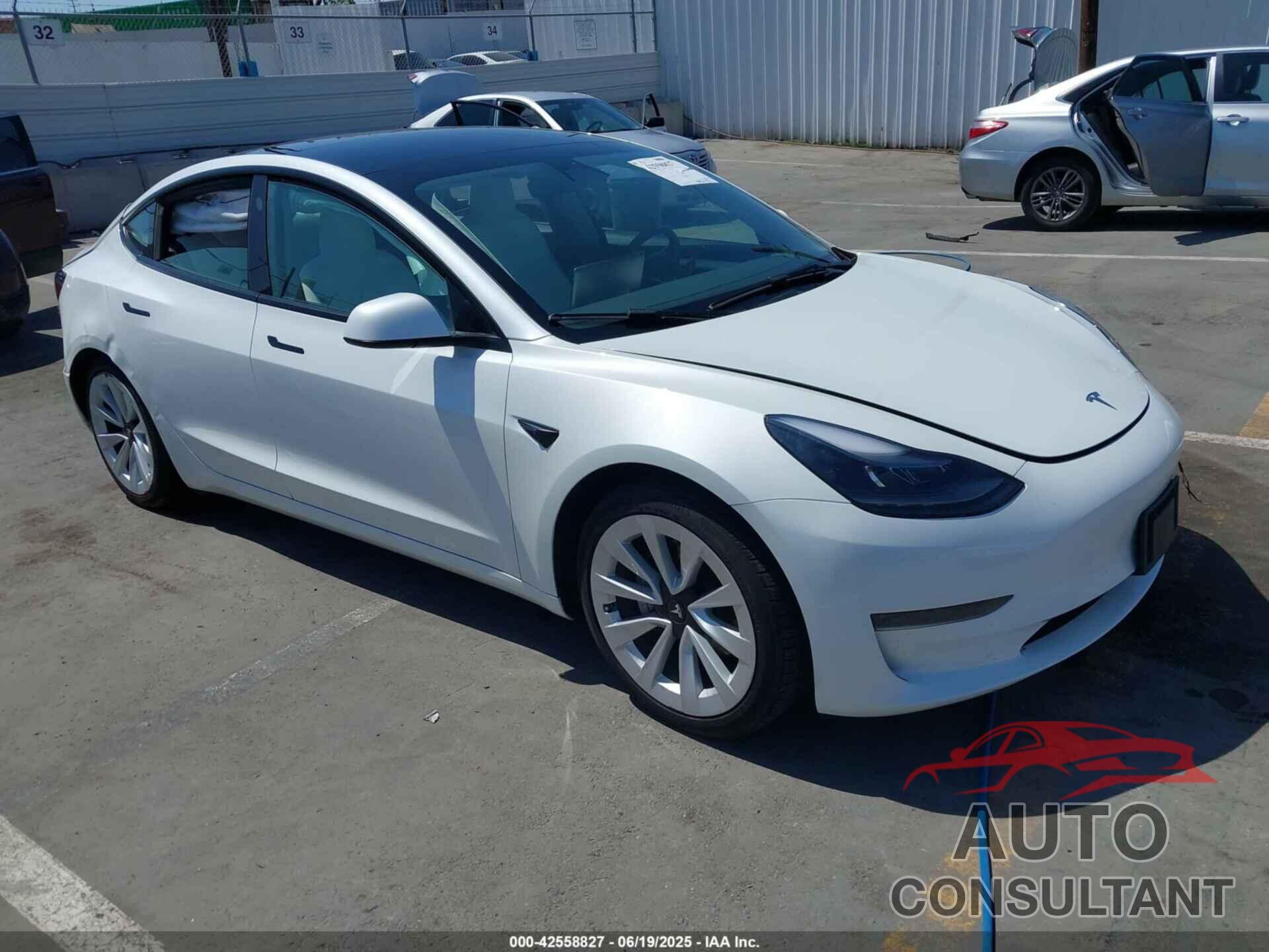 TESLA MODEL 3 2023 - 5YJ3E1EA3PF484277