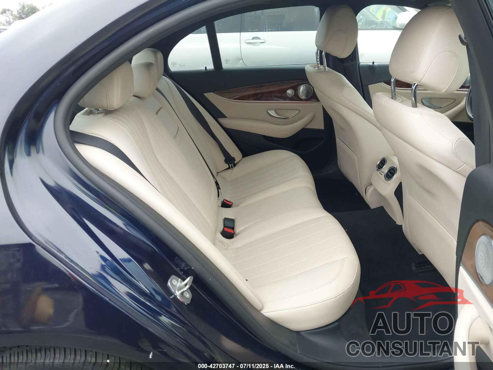MERCEDES-BENZ E 300 2017 - WDDZF4JB2HA034692
