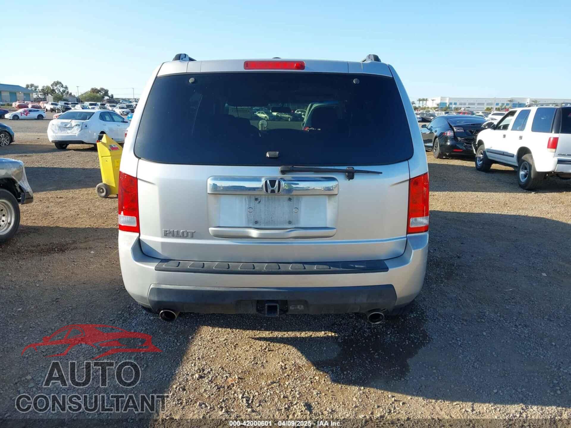 HONDA PILOT 2011 - 5FNYF3H41BB018182