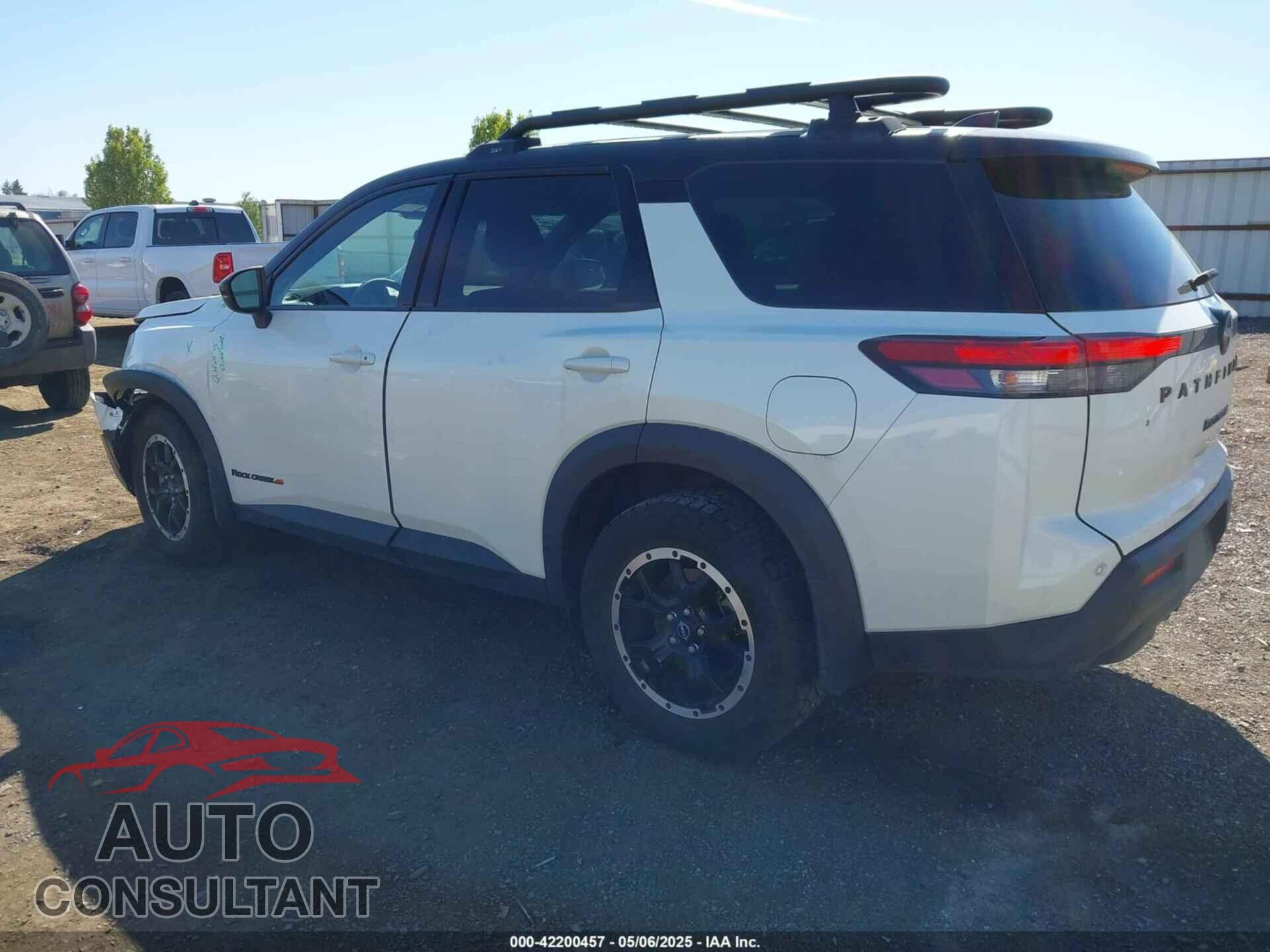 NISSAN PATHFINDER 2023 - 5N1DR3BD2PC270554