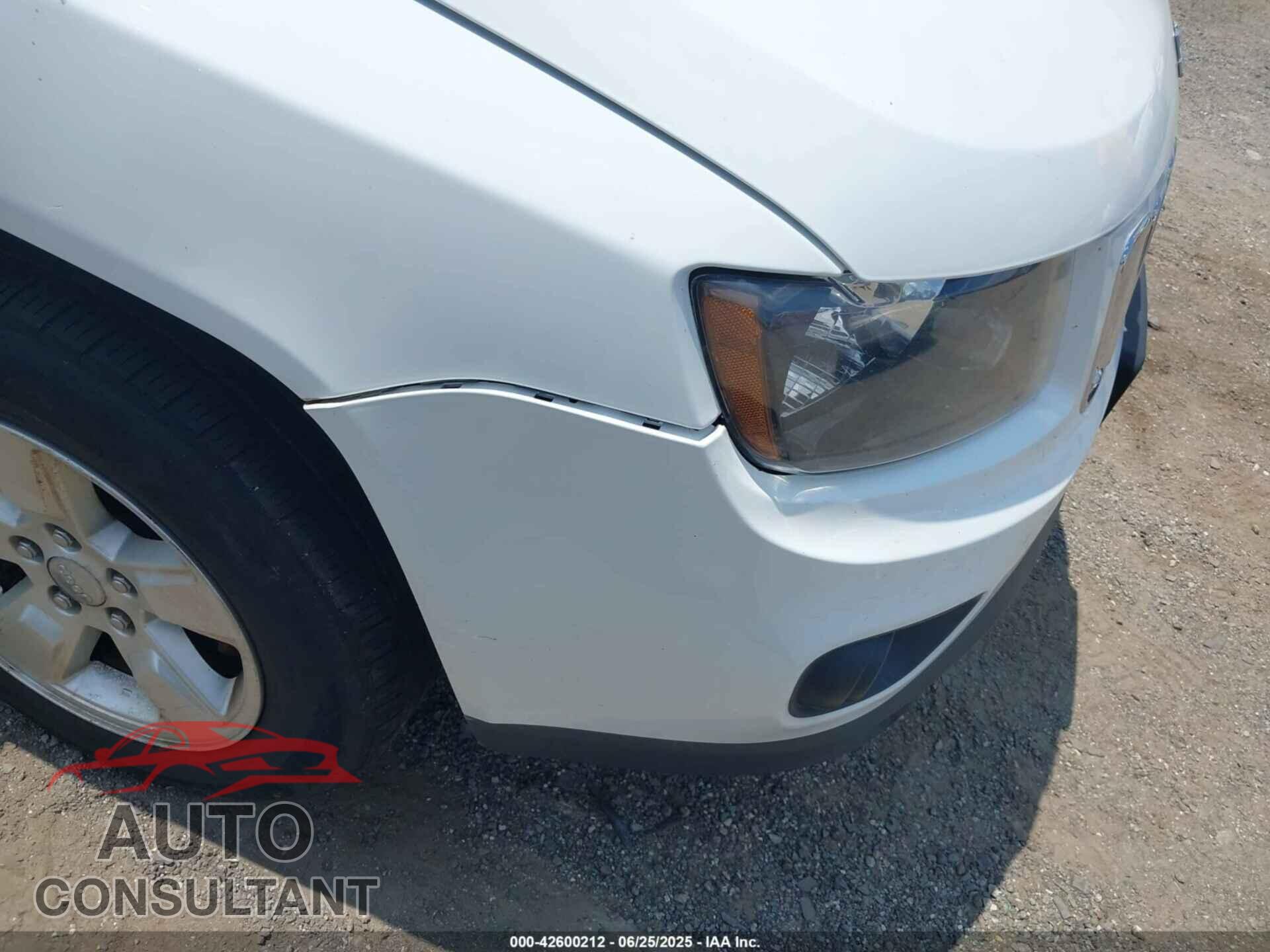 JEEP COMPASS 2015 - 1C4NJCBA8FD334143