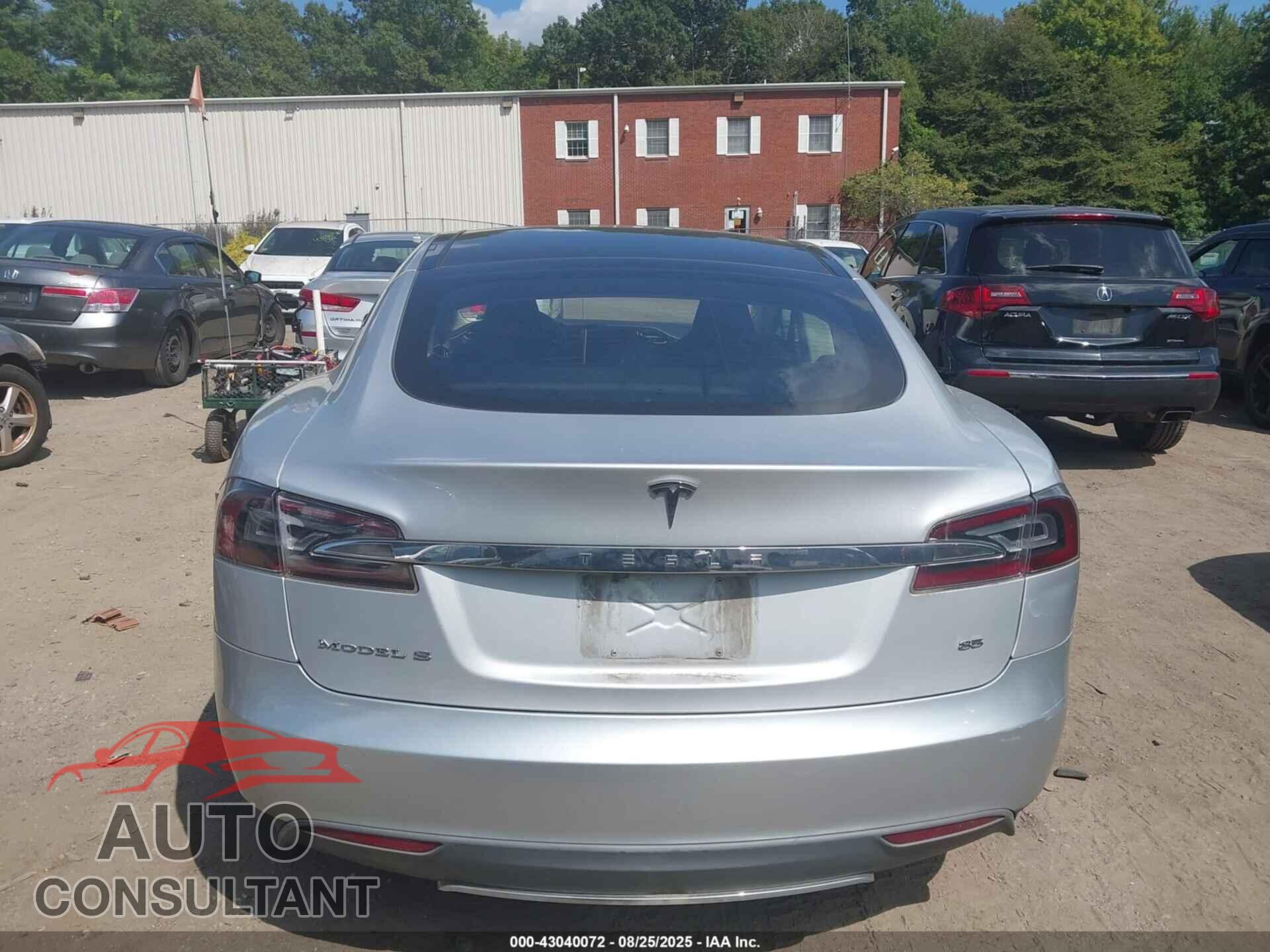 TESLA MODEL S 2013 - 5YJSA1CN3DFP14165