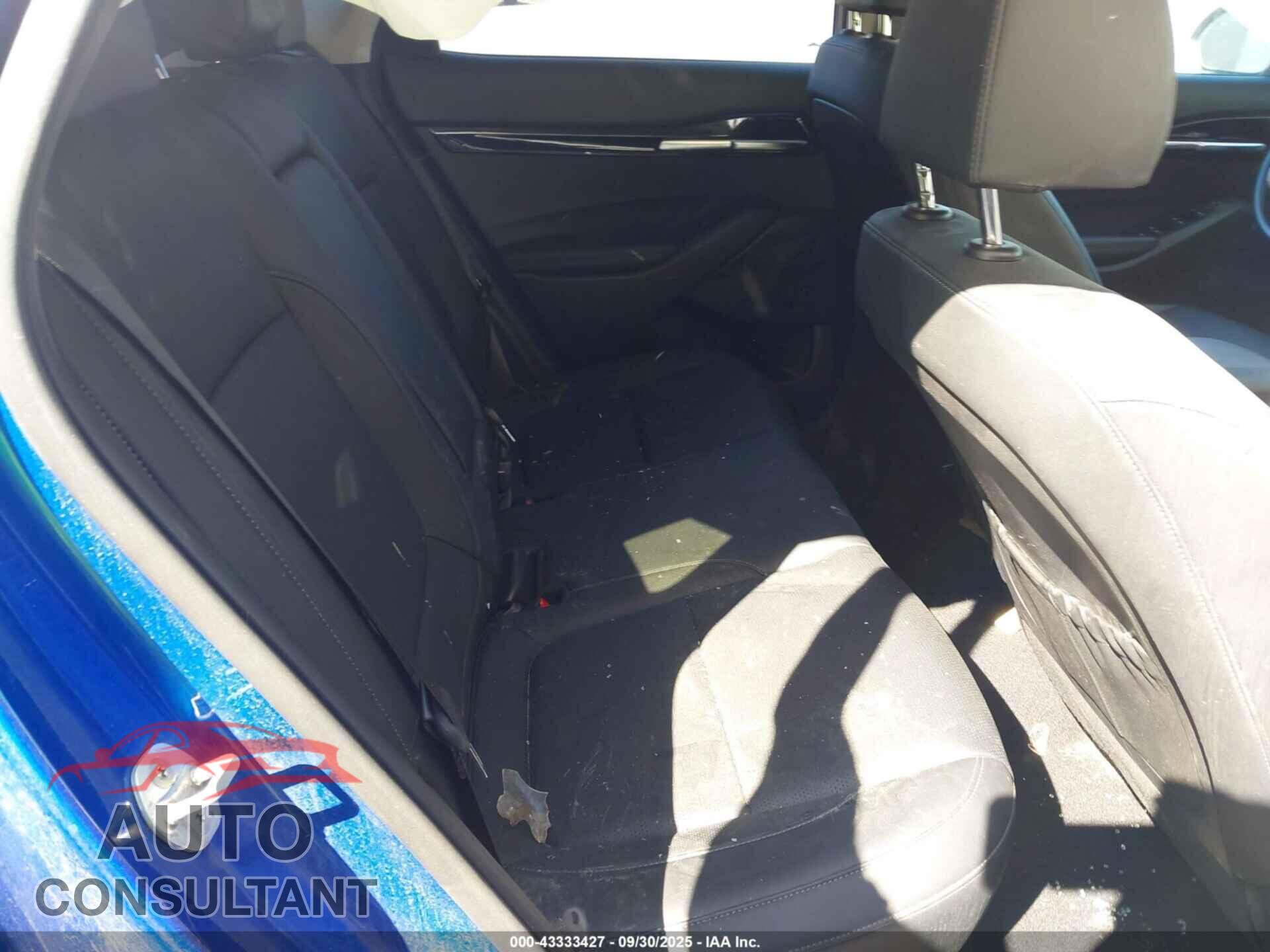 KIA SELTOS 2023 - KNDETCA29P7433283