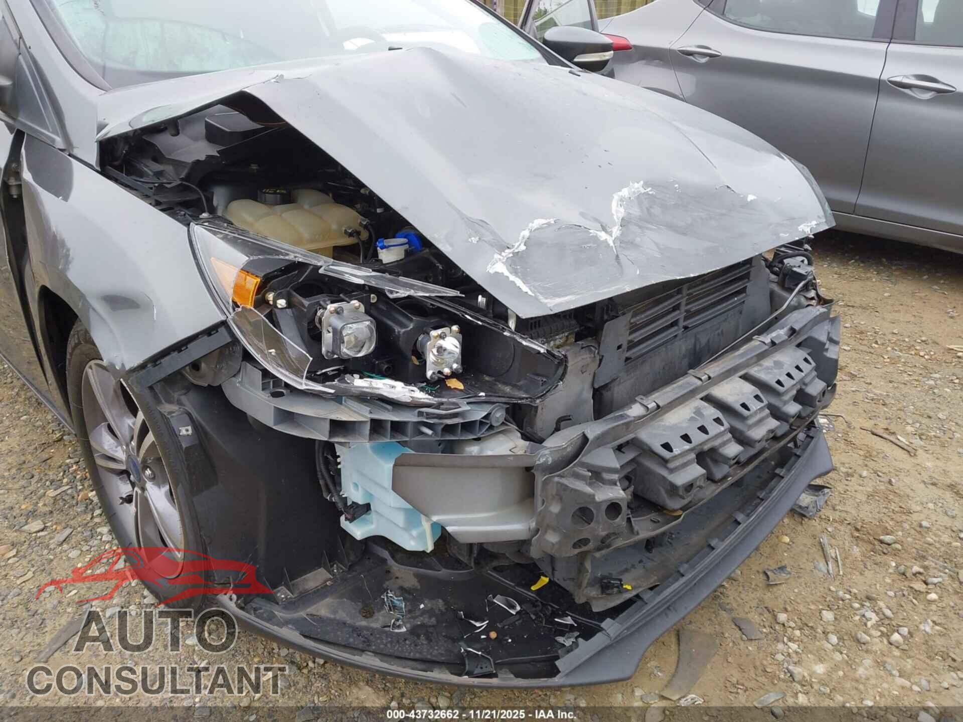 FORD FOCUS 2017 - 1FADP3FE7HL240857